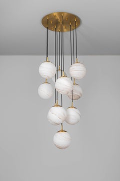 Schwung Globe Cluster 10 Modern Brass and Glass Chandelier