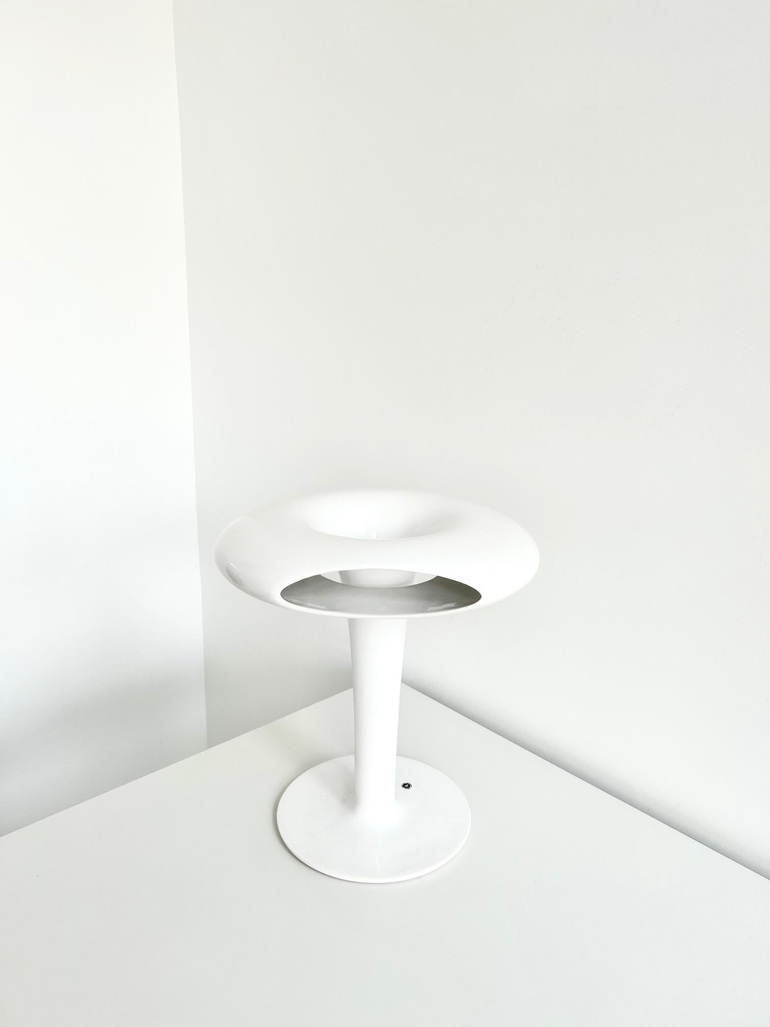 Sci-fi vase by Marc Newson for Cor Unum, 1993 For Sale 1