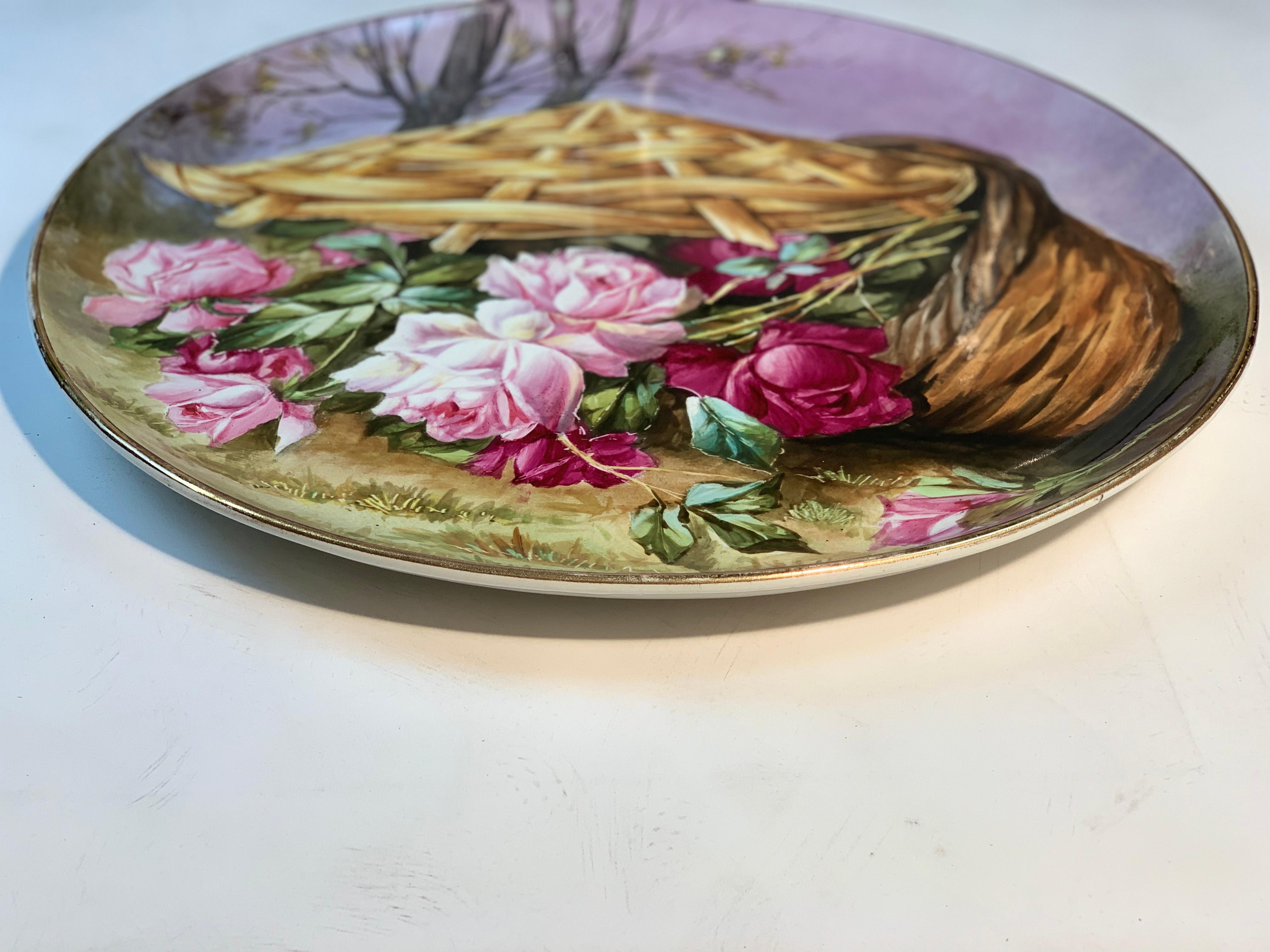 Round collectible plate to hang on the wall in Art Nouveau ceramic made by the Laveno SCI manufacture 