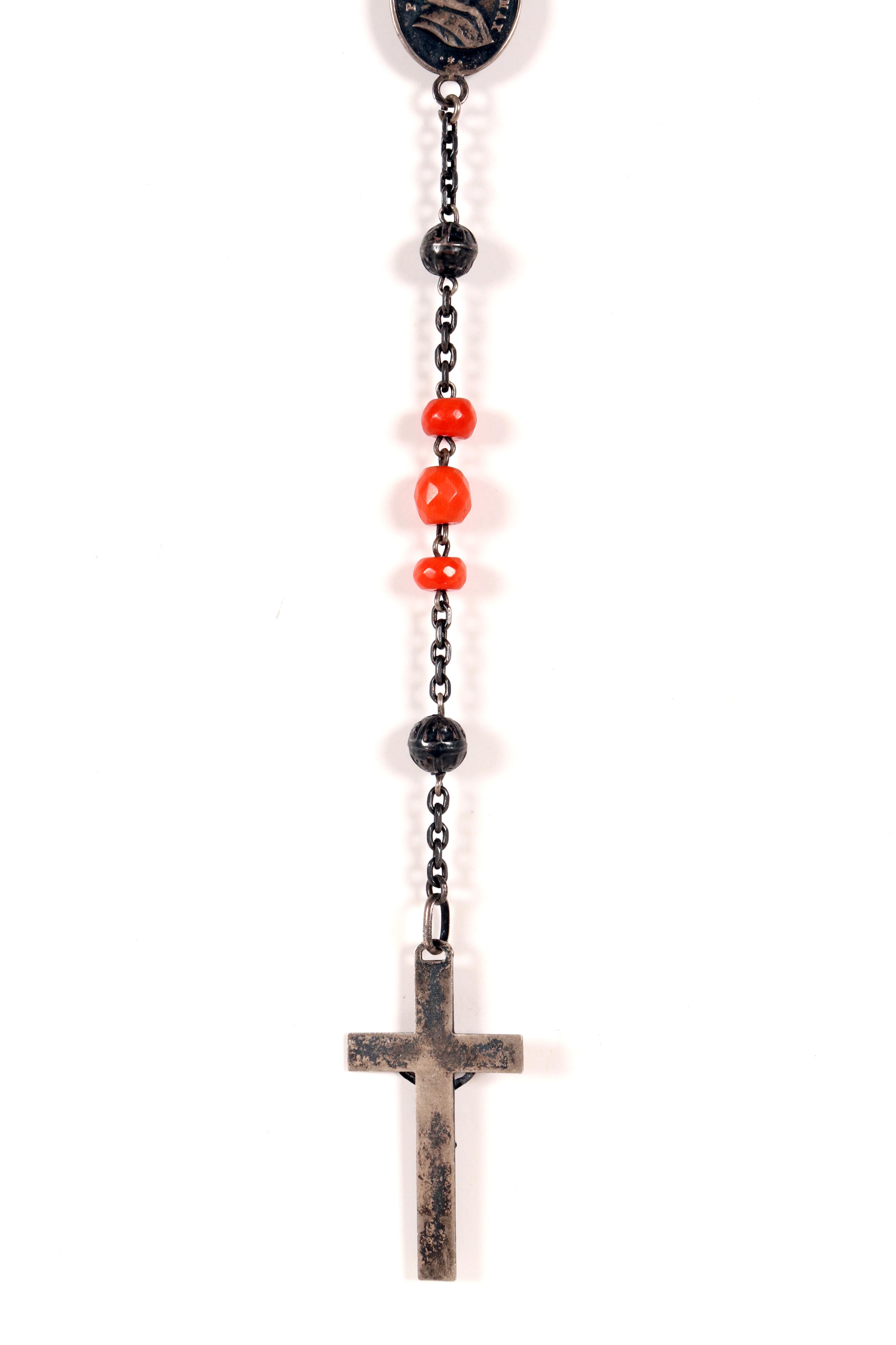 Chapelet en corail et argent de CIRCA, Italie, vers 1870. en vente 3