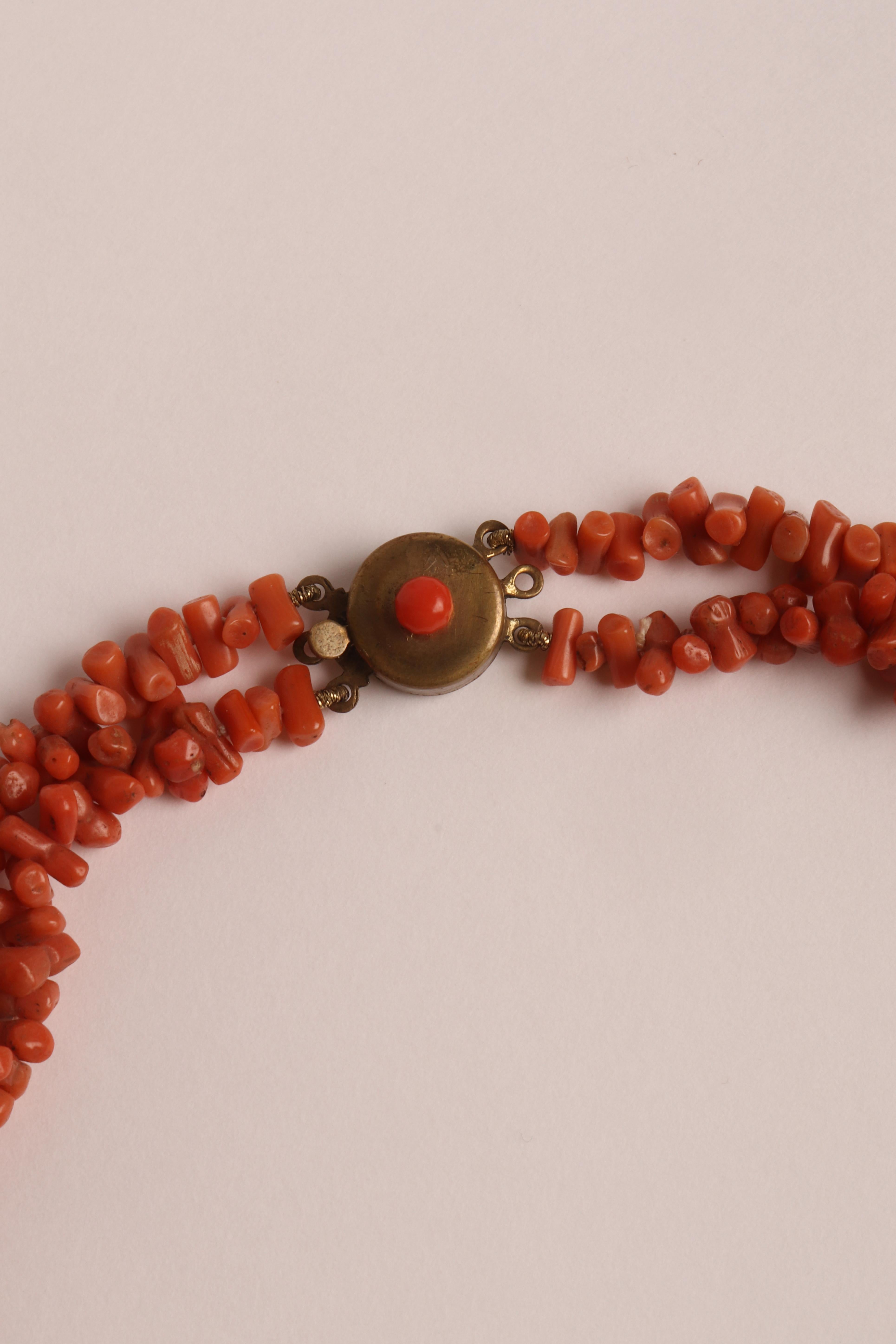 Sciacca coral necklace, England end of 19th century. For Sale 1