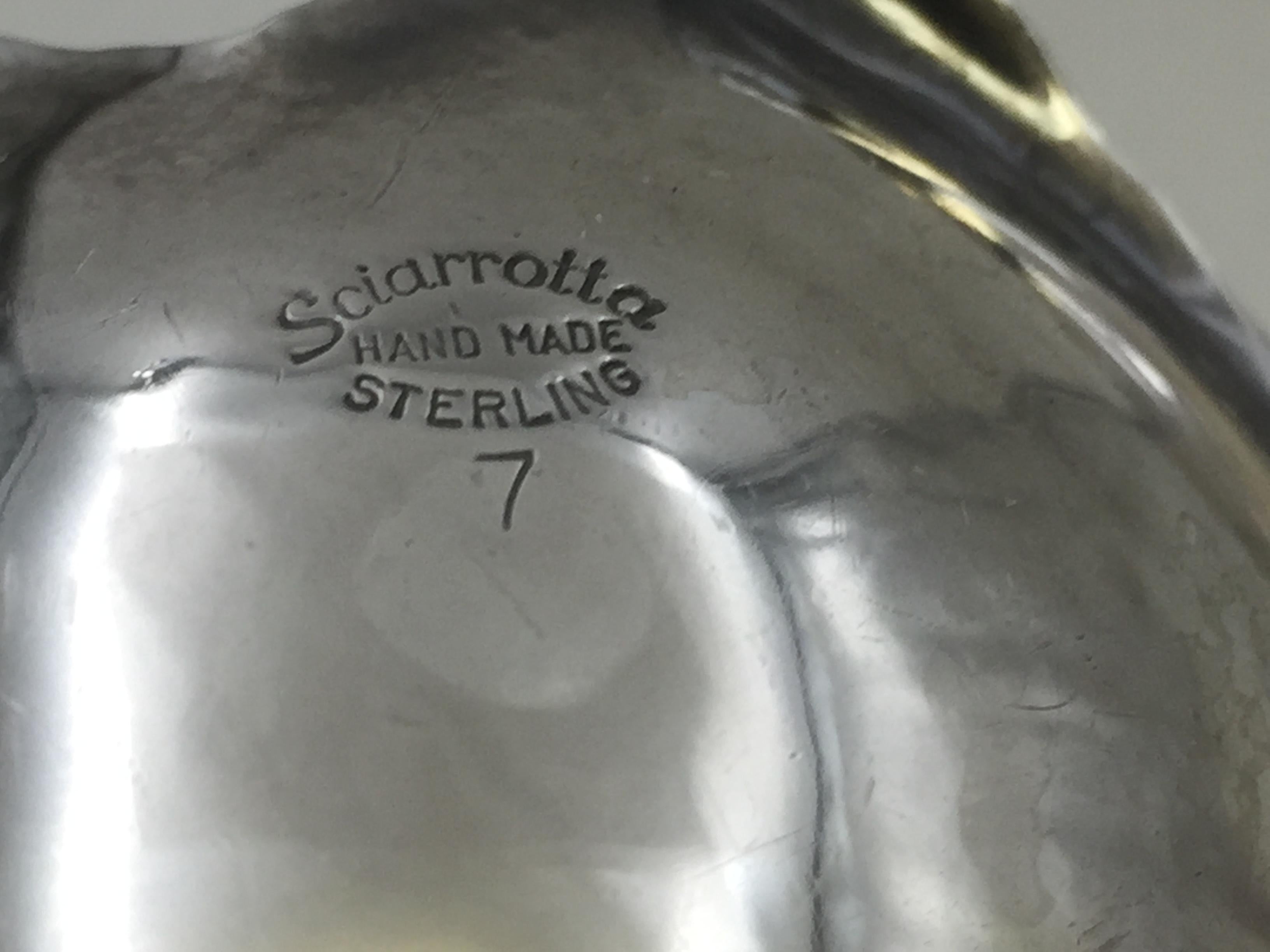 Coupe de centre de table Sciarrotta en argent sterling avec louche de style moderne du milieu du siècle dernier Bon état - En vente à New York, NY