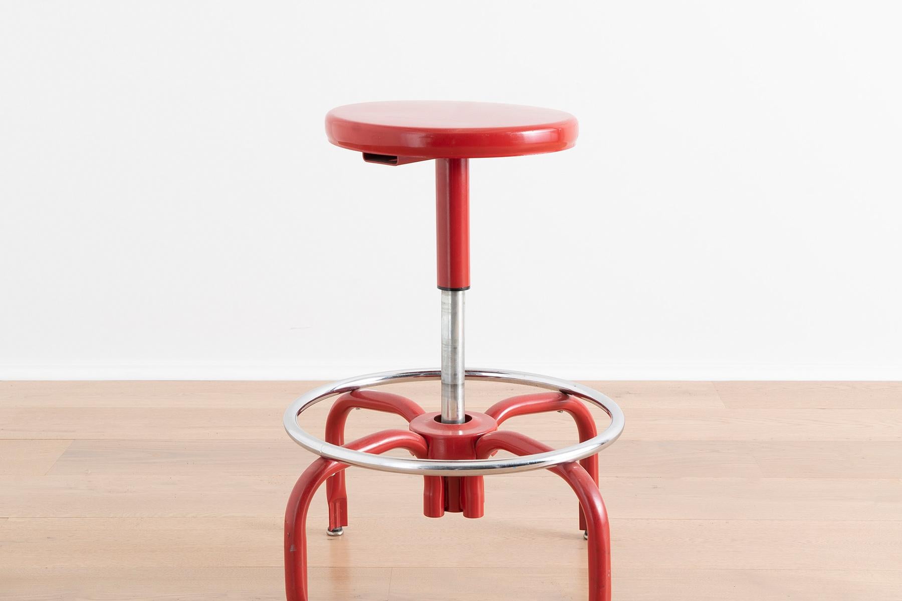 spinning adjustable table