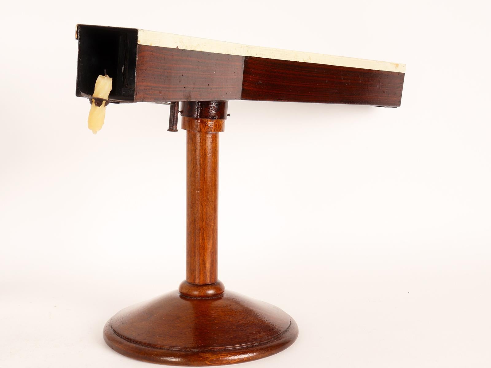 italien Outil scientifique pour démontrer la réfraction de la lumière, Italie 1920. en vente