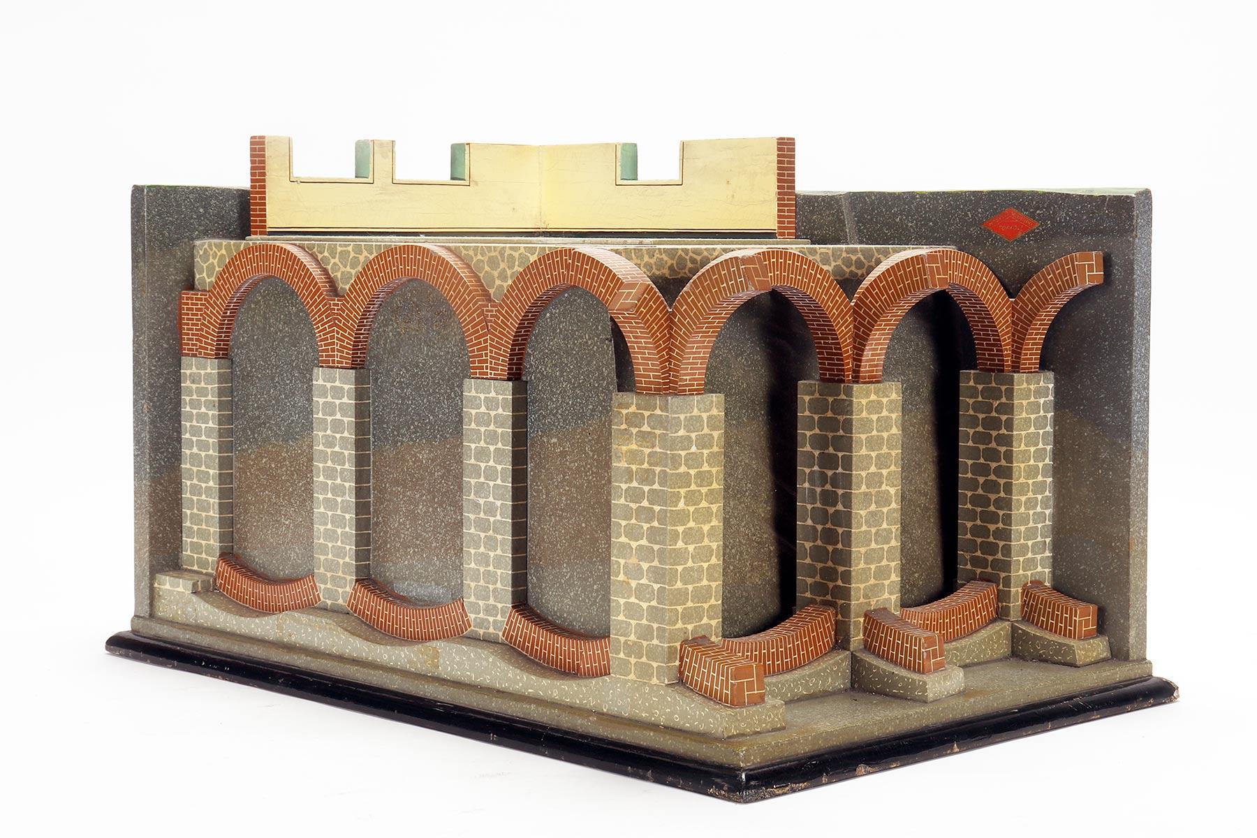 italien Modèle scientifique en bois (1/30 échelle) d'éléments architecturaux, Italie des années 40 en vente