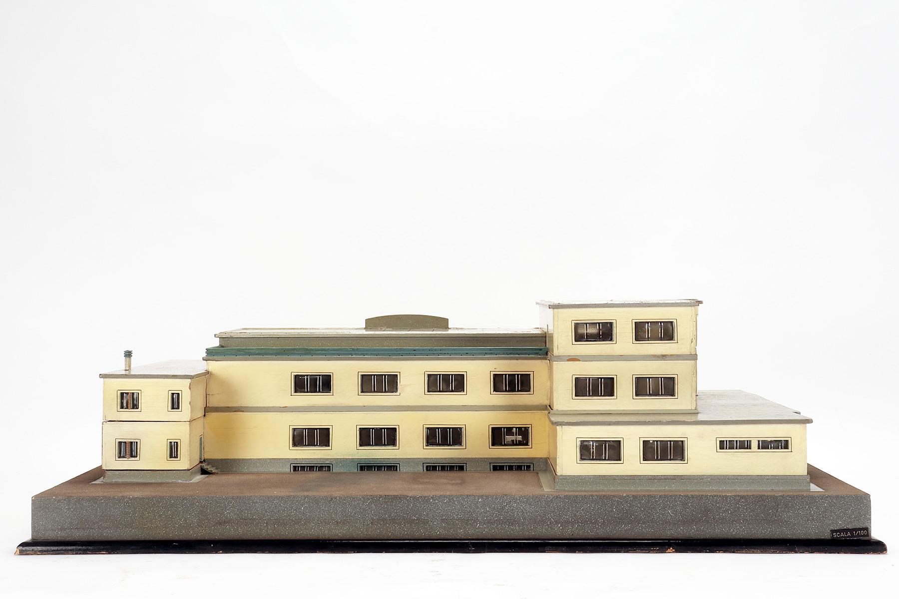 Scientific wooden model of the architecture of a dairy farm, Italy of the 40s For Sale 3