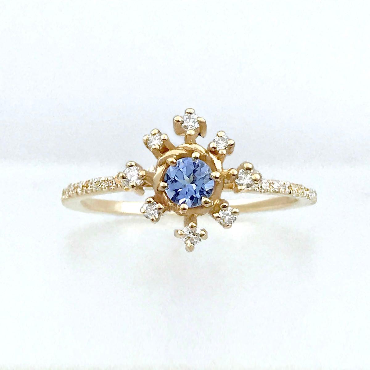 For Sale:  Scilla Dee Blue Sapphire and Diamond Star Ring 18 Karat 2