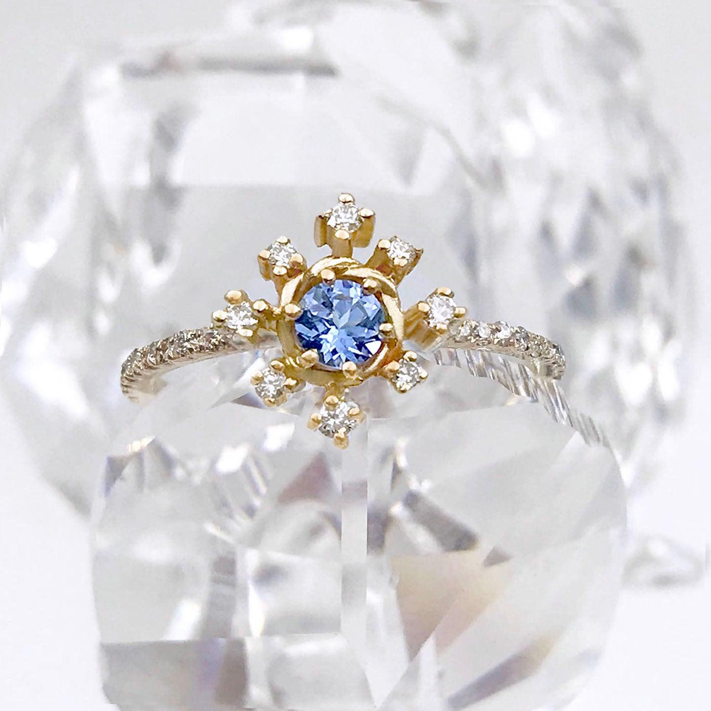 For Sale:  Scilla Dee Blue Sapphire and Diamond Star Ring 18 Karat 6