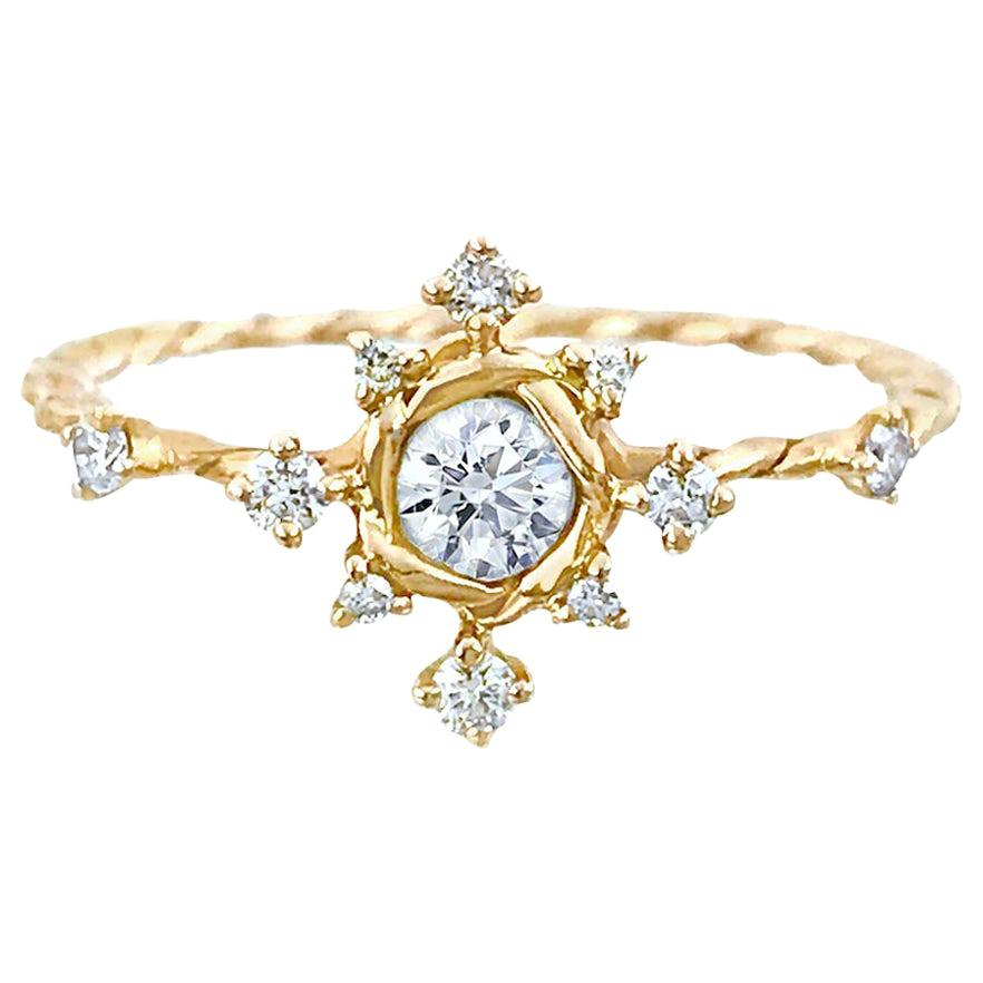 For Sale:  Scilla Diamond Star Twist Ring 18 Karat