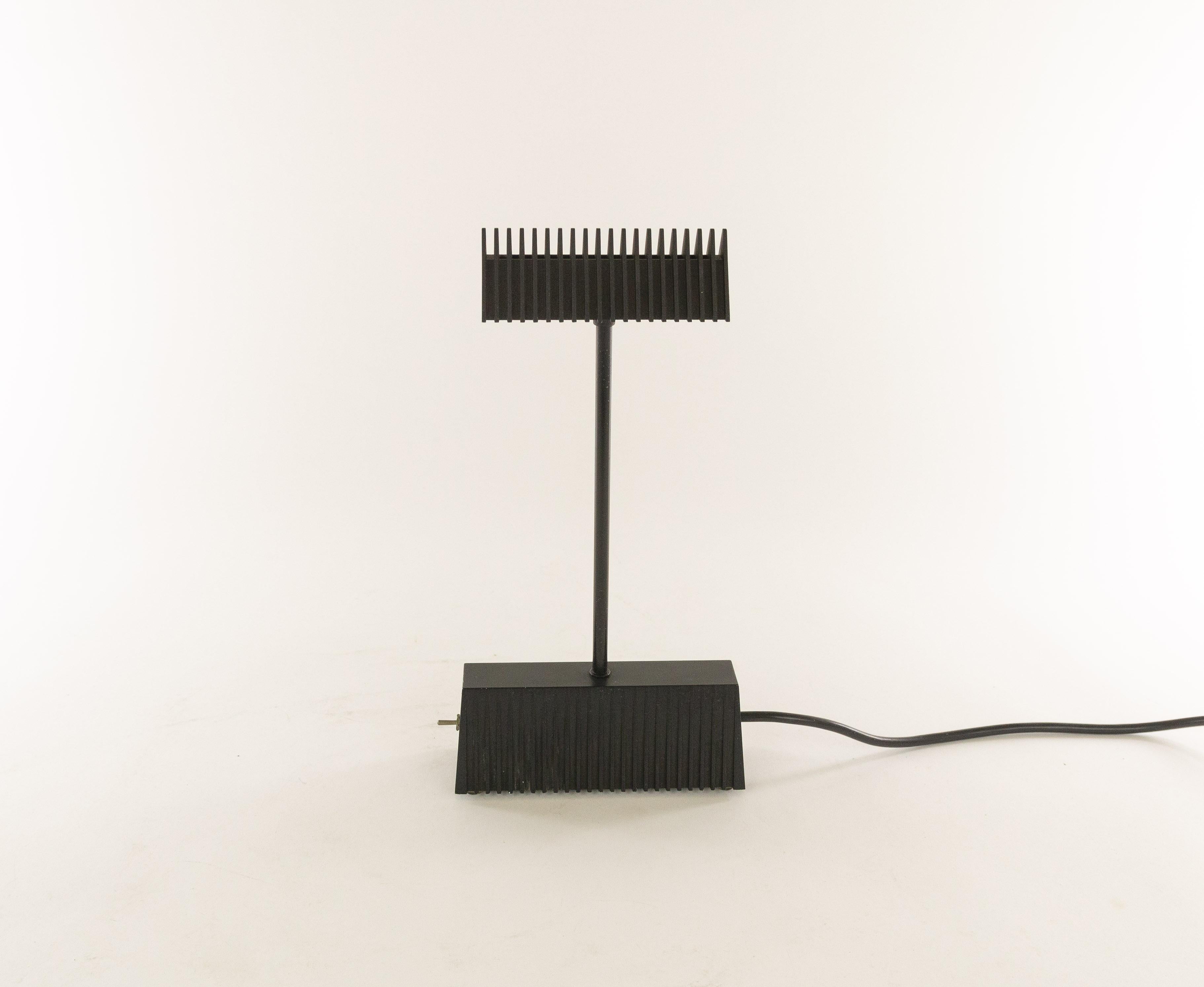 Mid-Century Modern Black Scintilla Table Lamp by Piero Castiglioni for Fontana Arte, 1980s For Sale