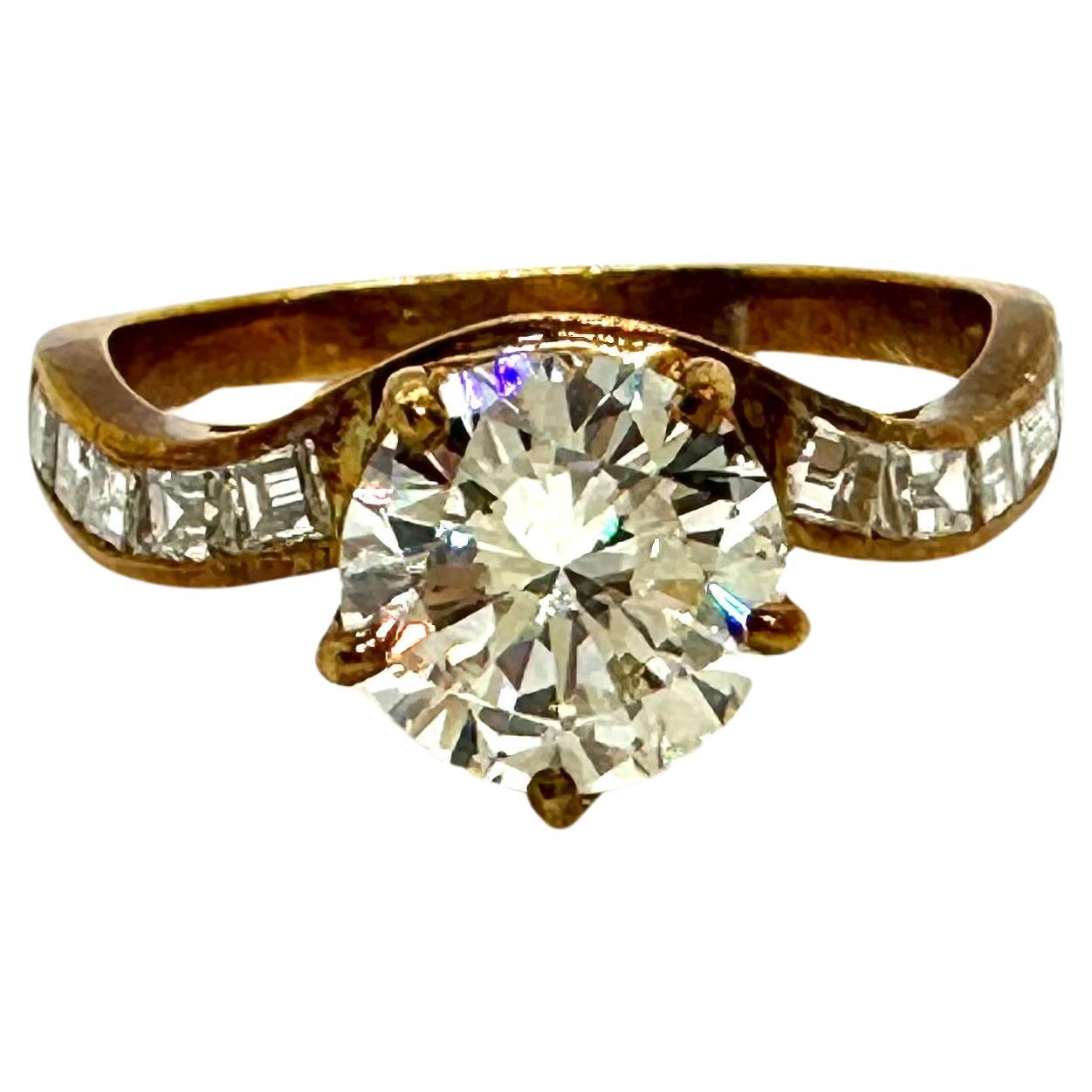 Moderne Bague de fiançailles étincelante avec diamant ct. 1,69 en vente