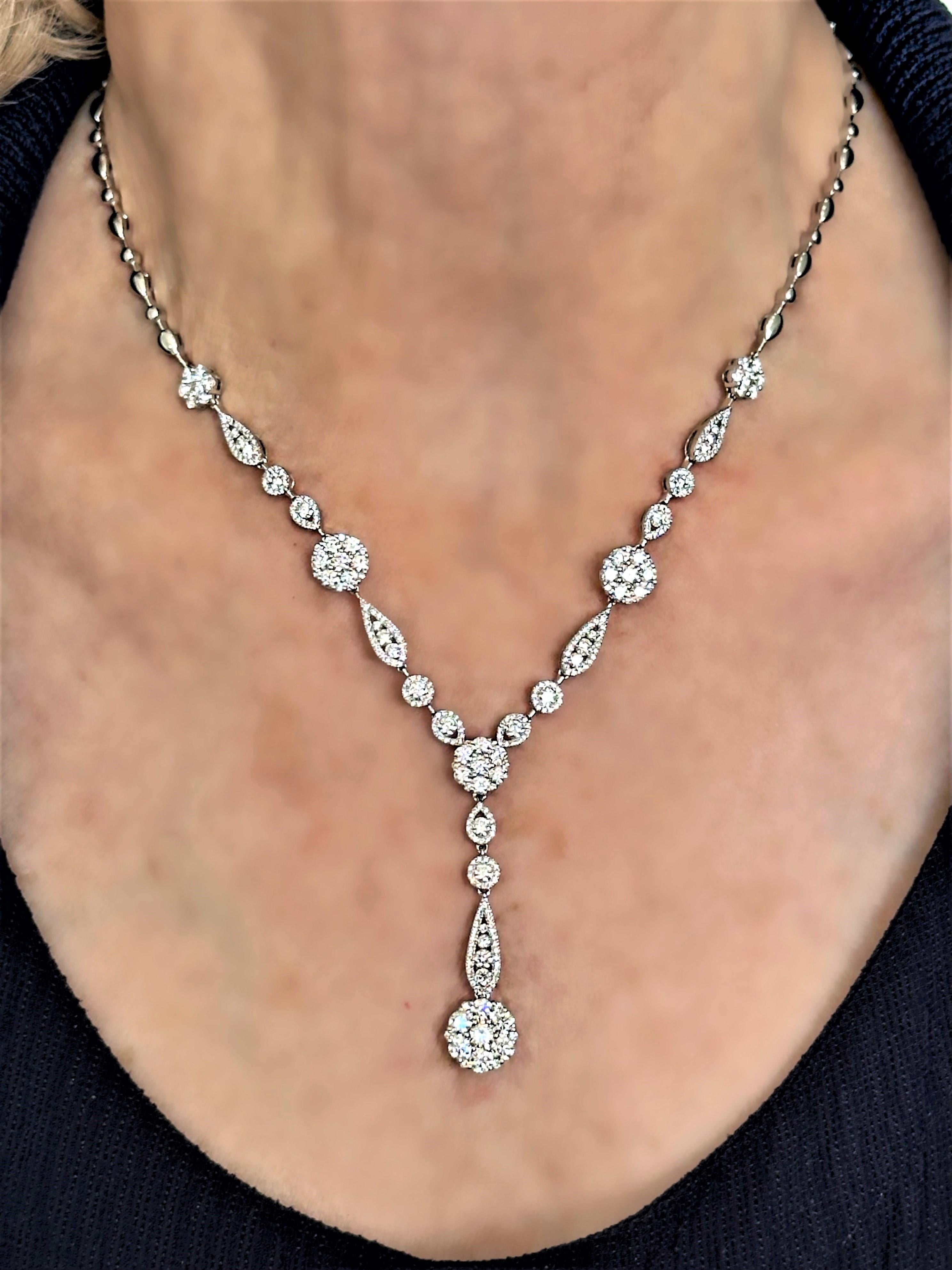 Scintillating Modern 18K White Gold Diamond Fashion Necklace with Drop For Sale 3