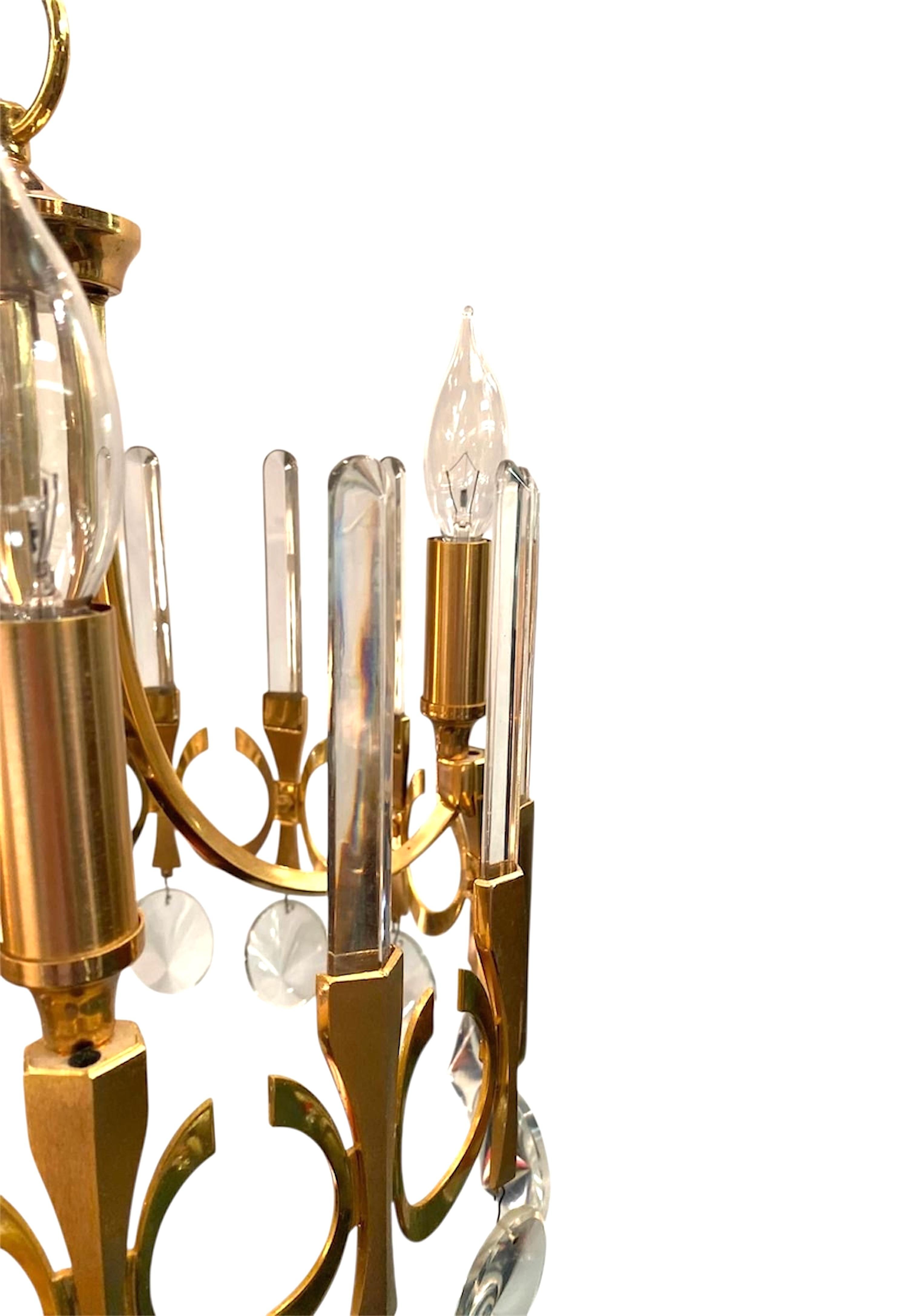 Metà XX secolo Lampadario Sciolari 1960 in cristallo e placca d'oro in vendita