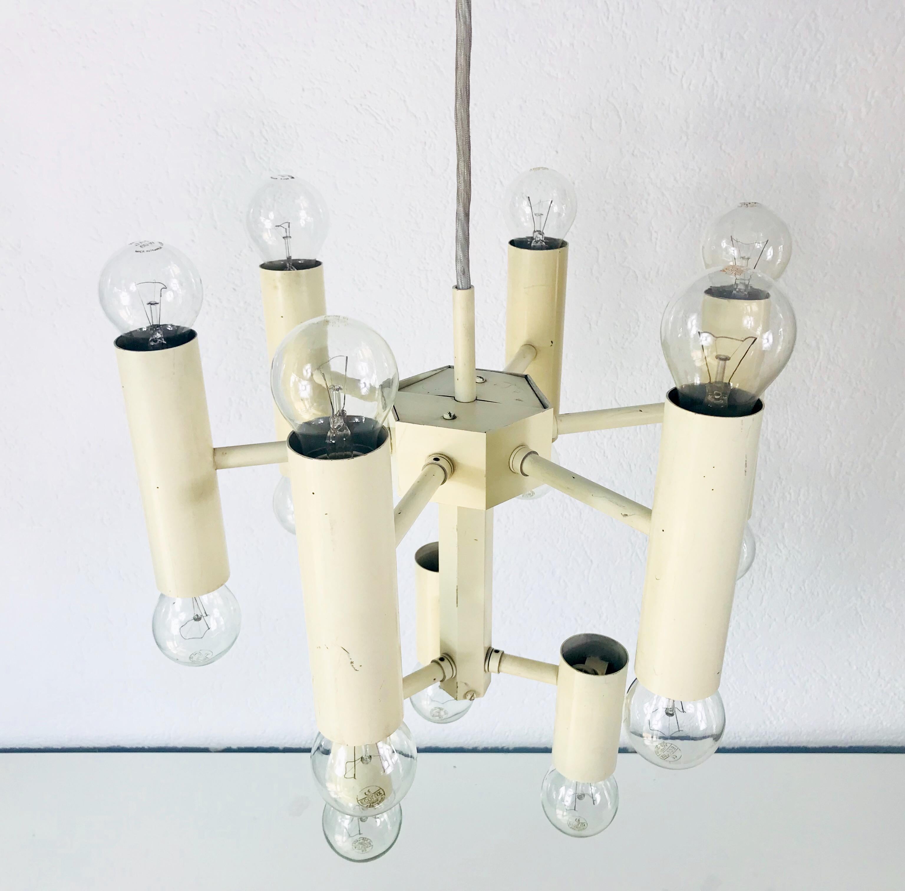 Metal Sciolari 9-Arm White Chandelier, circa 1960s For Sale