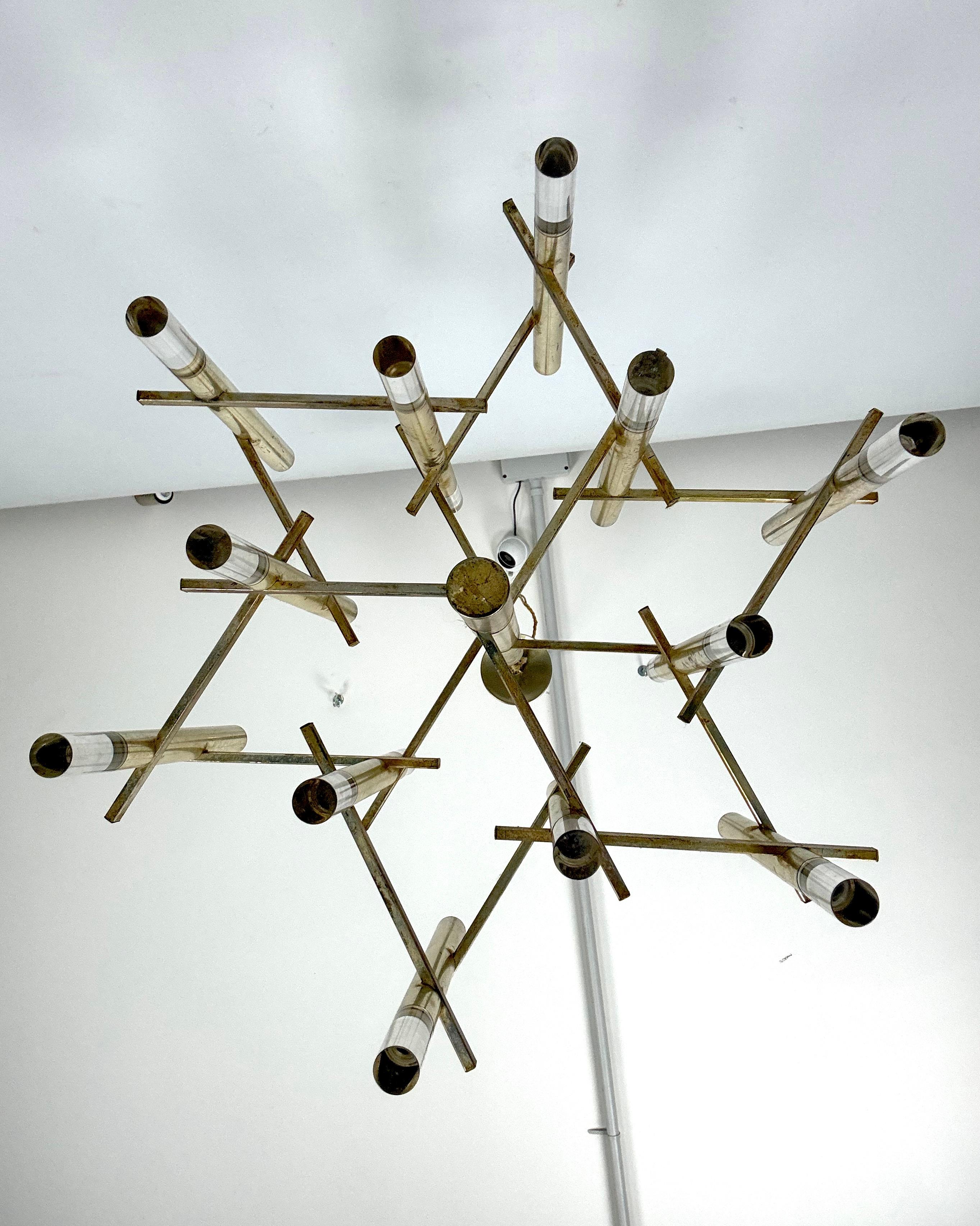 Sciolari Lustre à 9 lumières en chrome et plexiglas légèrement doré modèle Ice, Italie 6 en vente 5