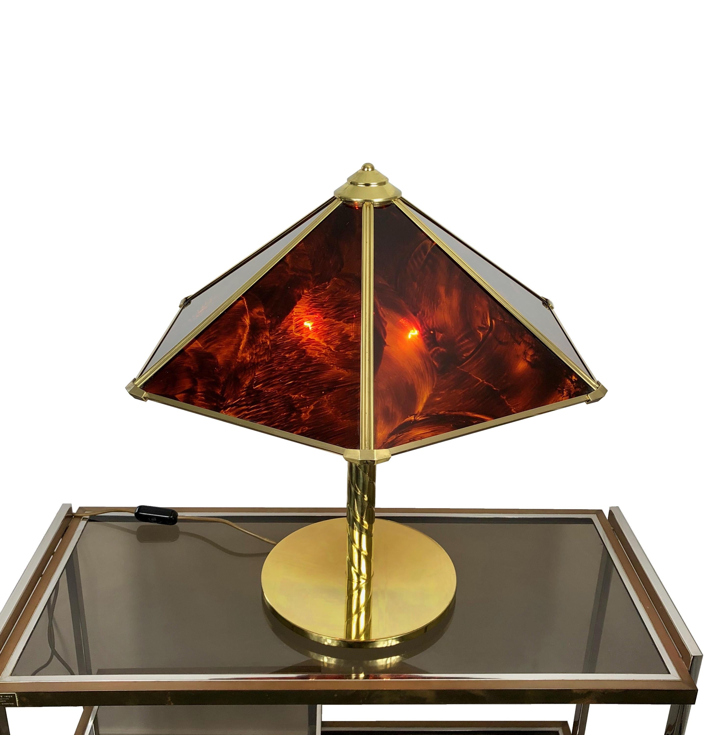 Italian Sciolari Brass and Faux Tortoise Lucite Table Lamp Vintage, Italy, 1970s For Sale