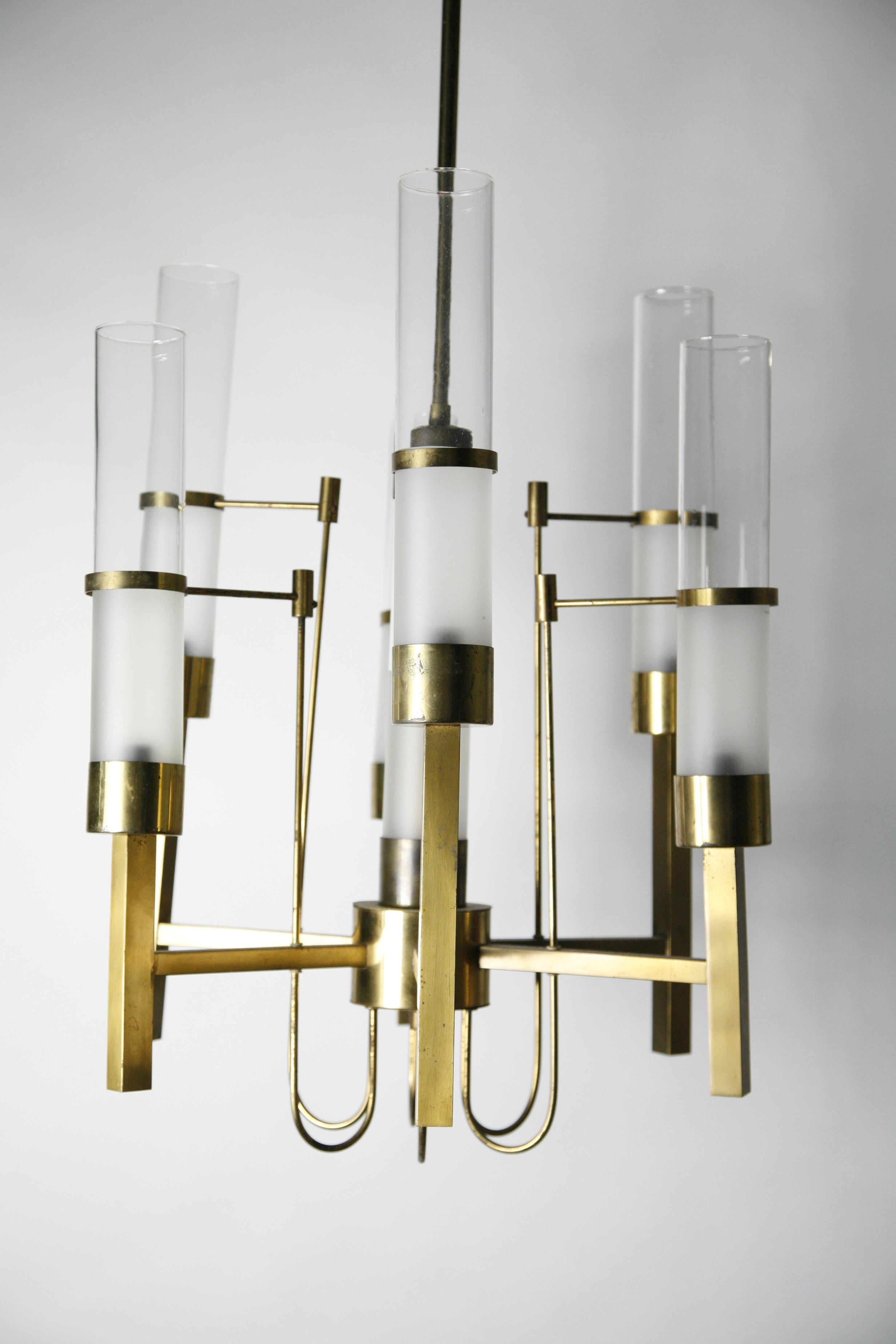 Cast Sciolari Chandelier Brass with Long Frosted/Clear Glass, Stilnovo, Italy, 1960 For Sale