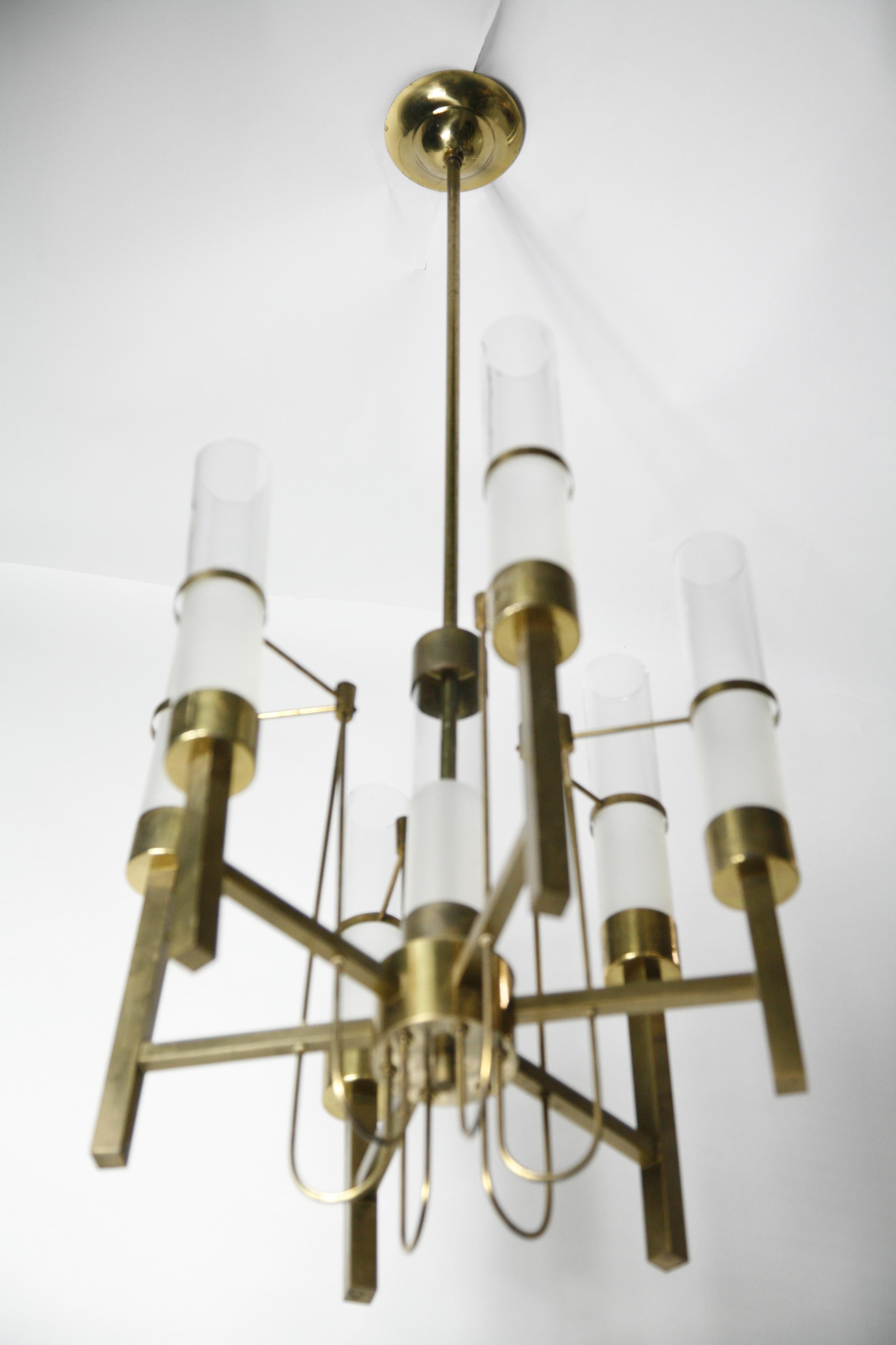 Sciolari Chandelier Brass with Long Frosted/Clear Glass, Stilnovo, Italy, 1960 In Good Condition For Sale In Bronx, NY