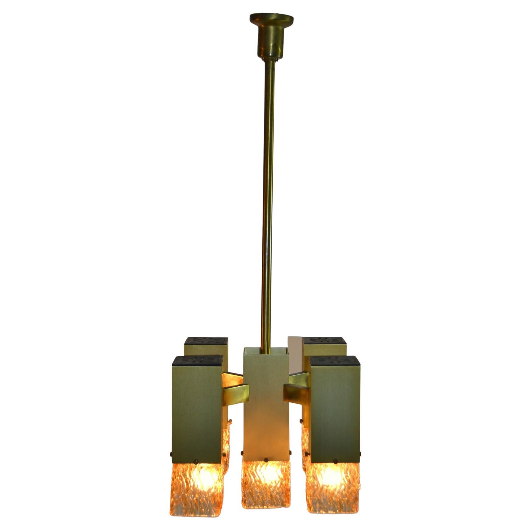 Mid-Century moderno Lampadario Sciolari in vetro ambrato e metallo oro opaco in vendita