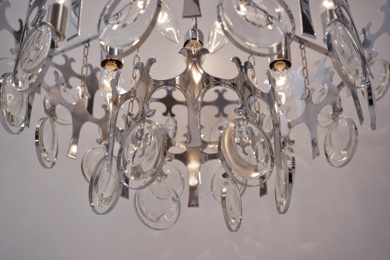 Sciolari chandelier `Ovali` 12 lights, chrome with crystals, circa 1970s  For Sale 3