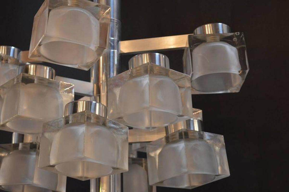 Sciolari Chrome and Frosted Glass Chandelier In Good Condition For Sale In Los Angeles, CA