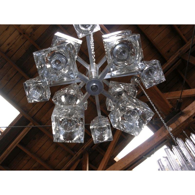 Late 20th Century Sciolari Chrome and Ice Cube 12 Light Chandelier For Sale