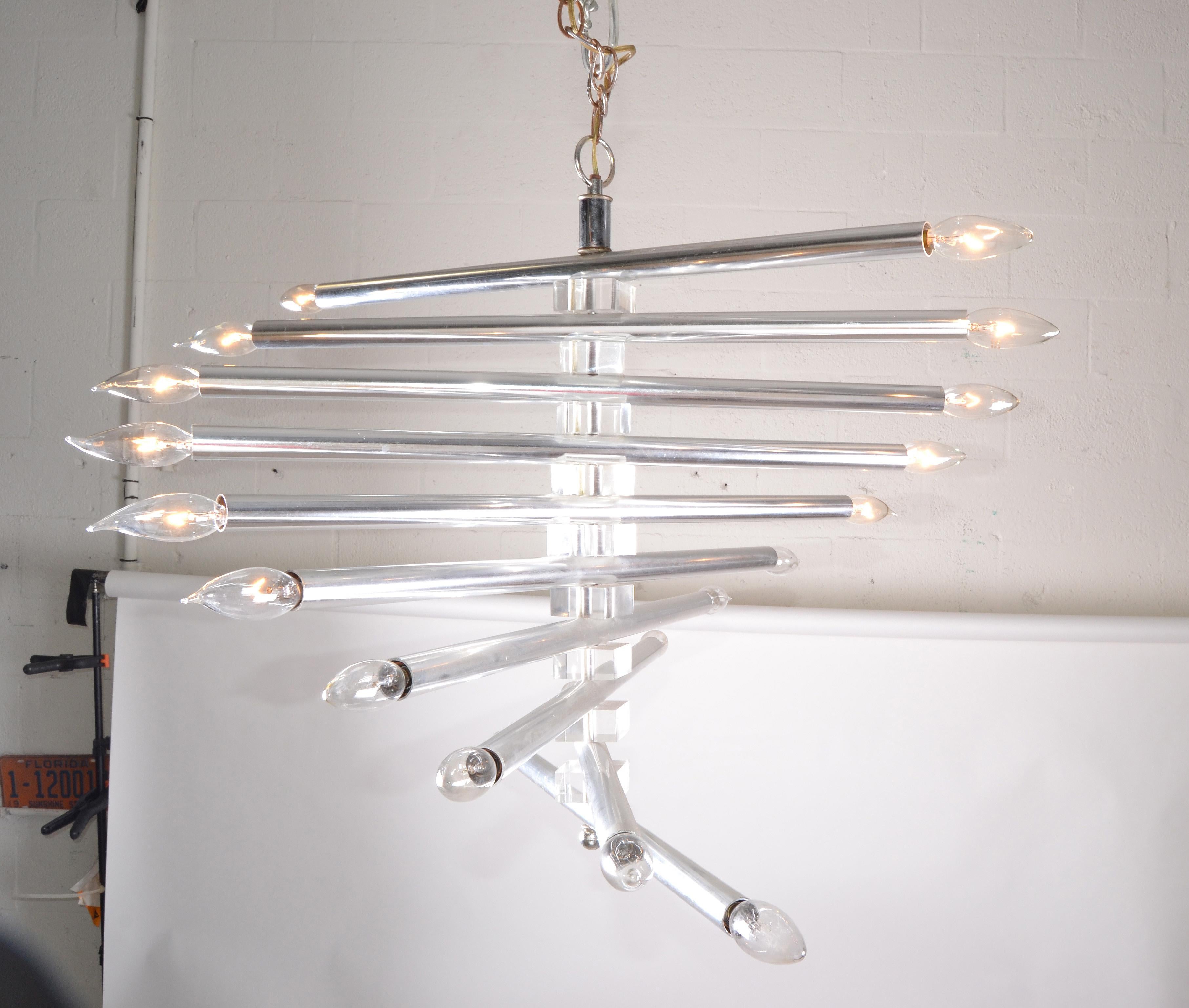 Sciolari Chrome and Lucite 20-Light Chandelier Mid-Century Modern, Italy, 1970 For Sale 8