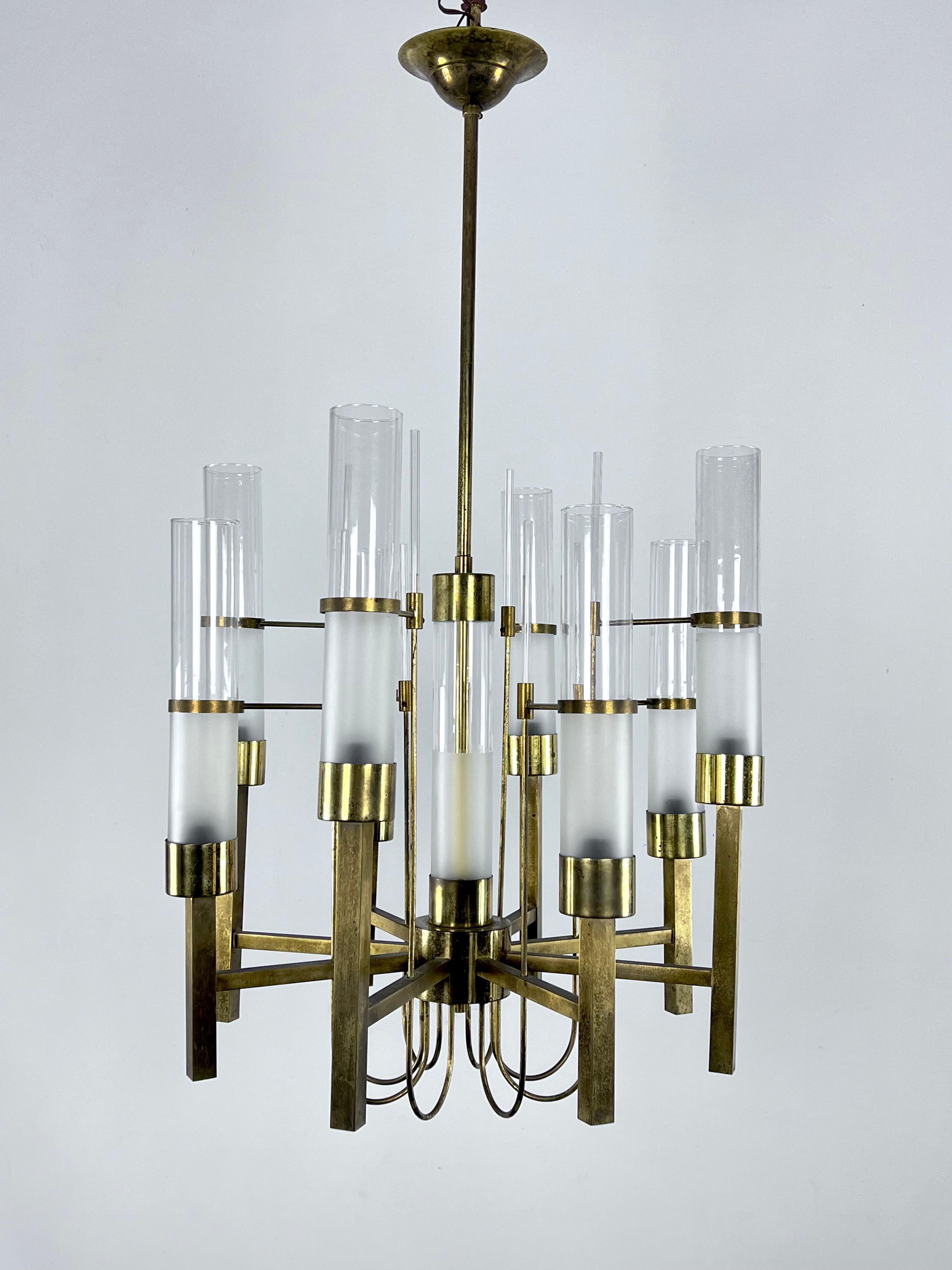 Sciolari, eight arms brass and glass tube chandelier. Italy 1960s For Sale 3