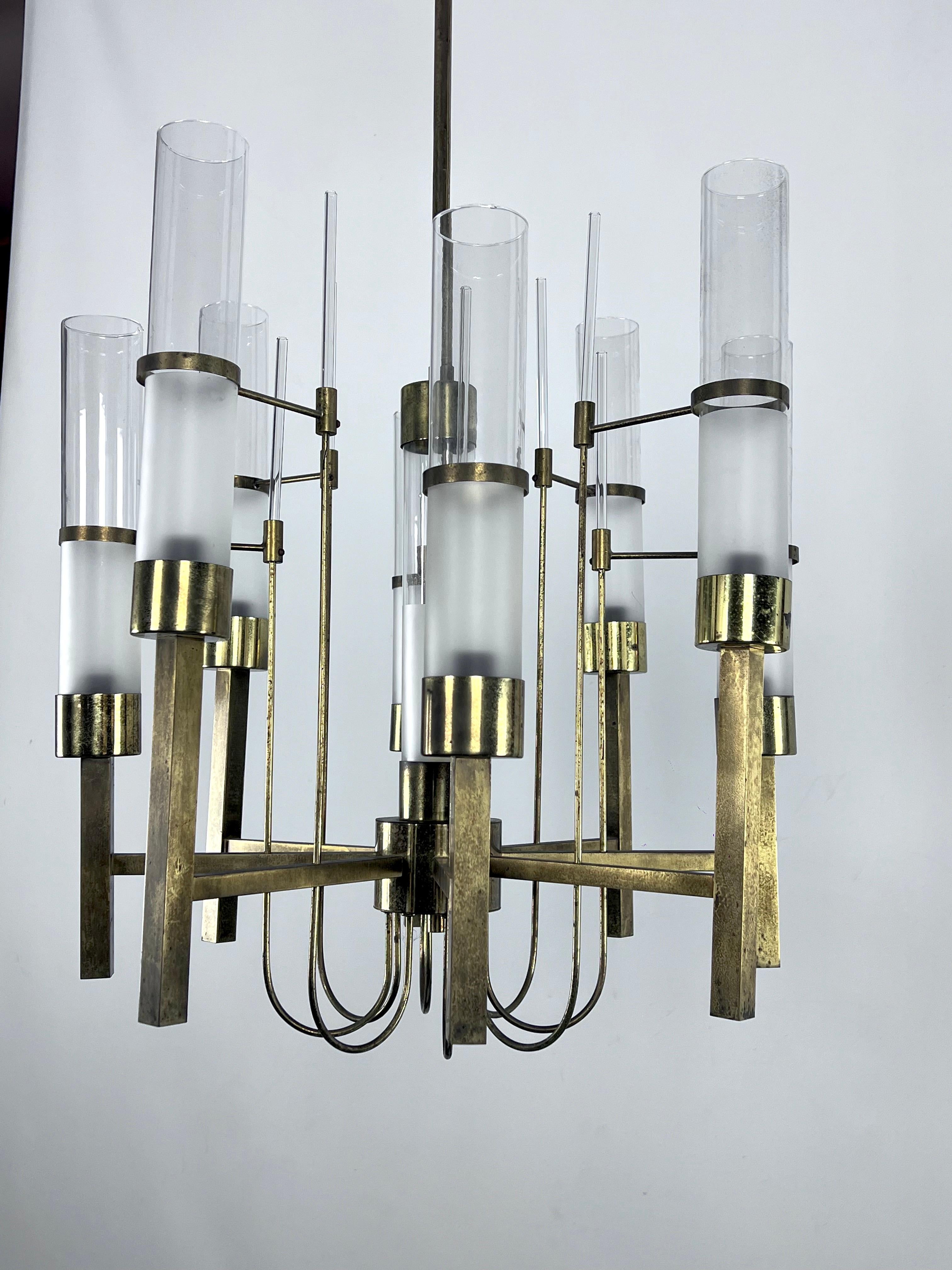 Sciolari, eight arms brass and glass tube chandelier. Italy 1960s For Sale 4