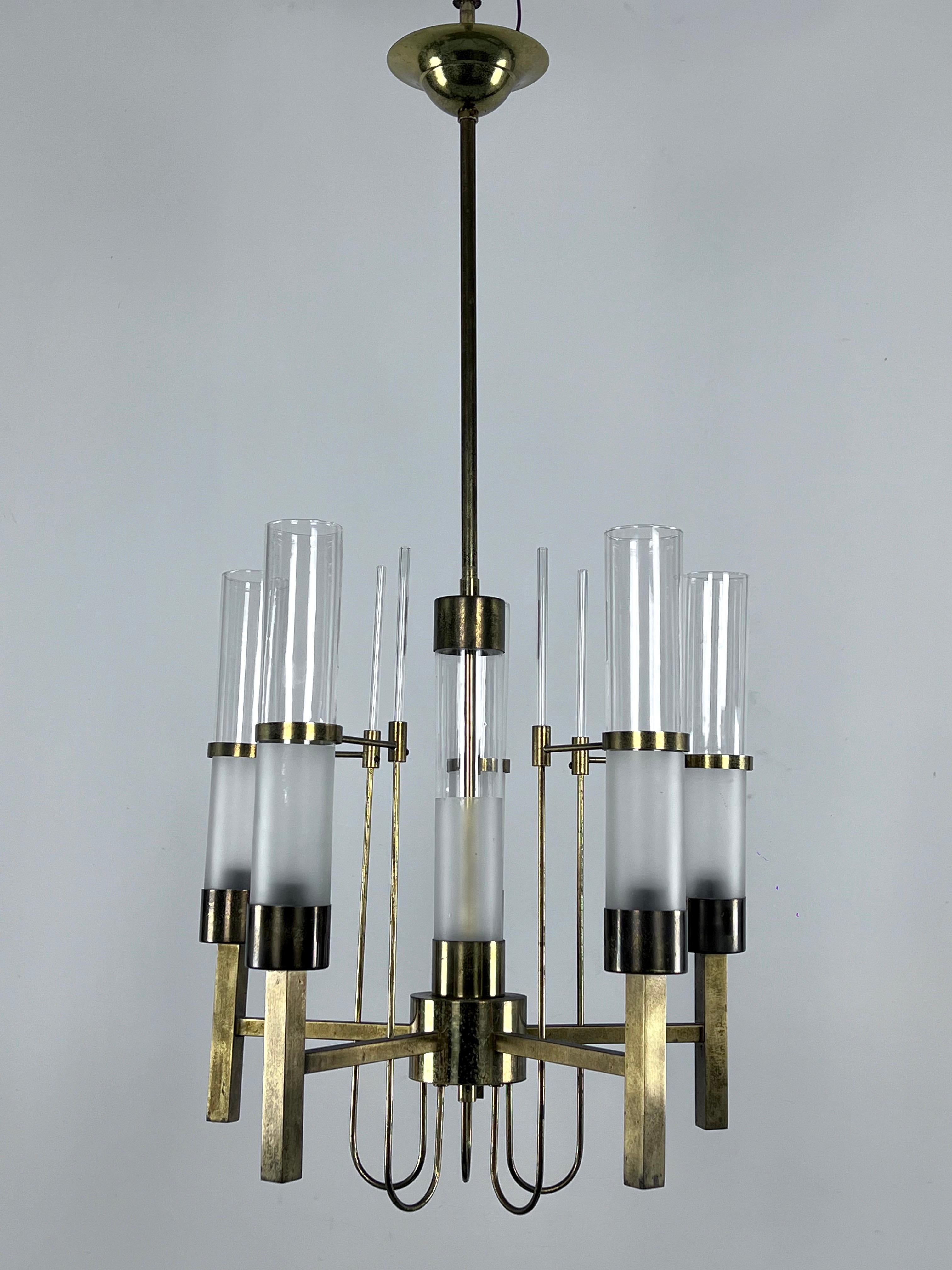 Mid-Century Modern Sciolari, five arms brass and glass tube chandelier. Italy 1960s For Sale