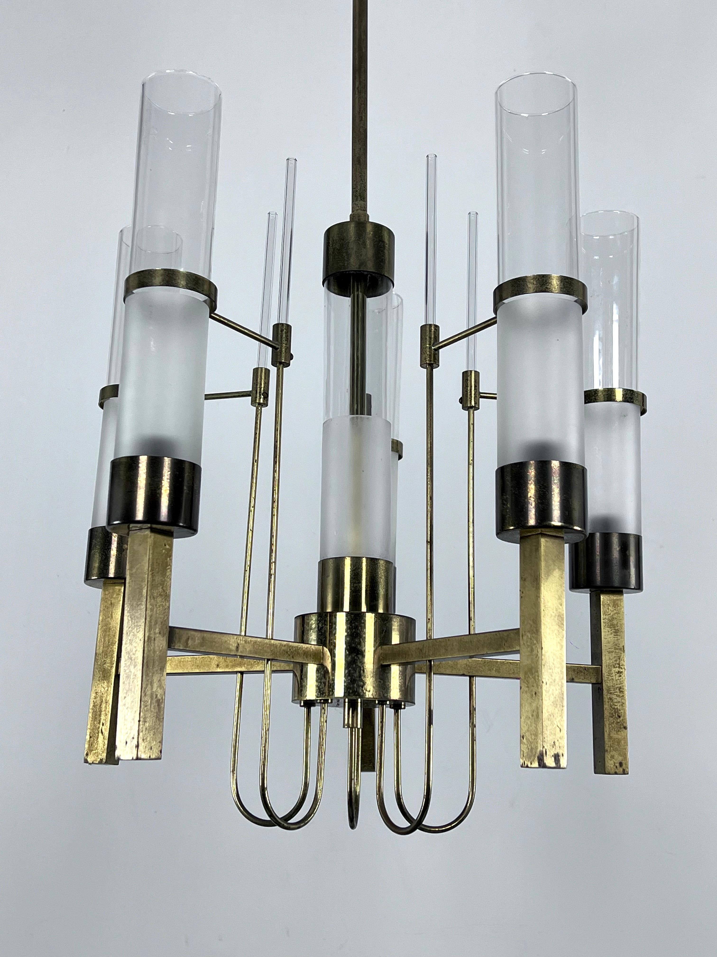 Italian Sciolari, five arms brass and glass tube chandelier. Italy 1960s For Sale