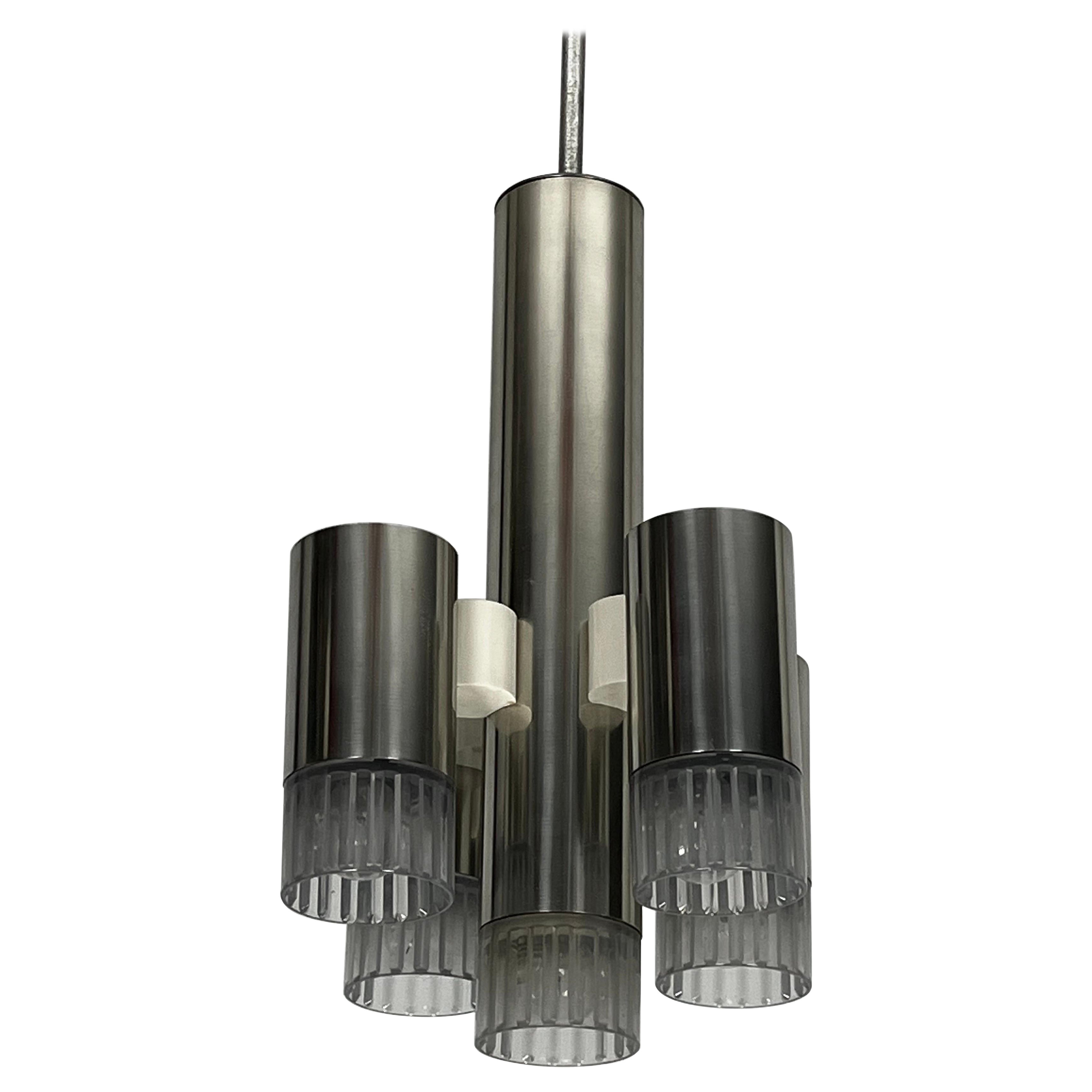 Lustre géométrique à 5 lumières en chrome et plexiglas de Sciolari. Italie 1970 en vente
