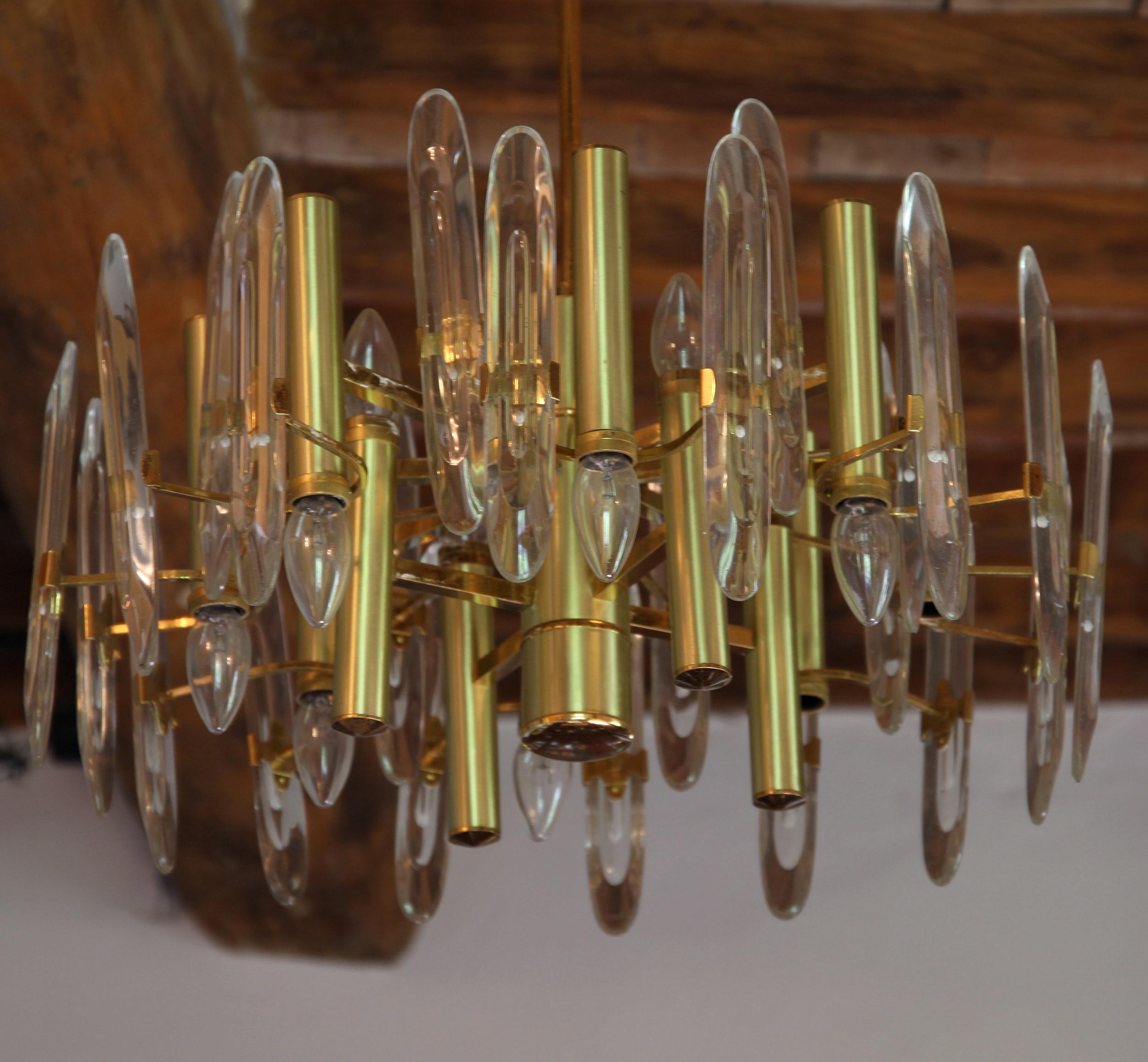 Italian Sciolari Gold Brass Led Crystal Mid-Century Chandelier 12 Lights Stilkronen, 70s For Sale