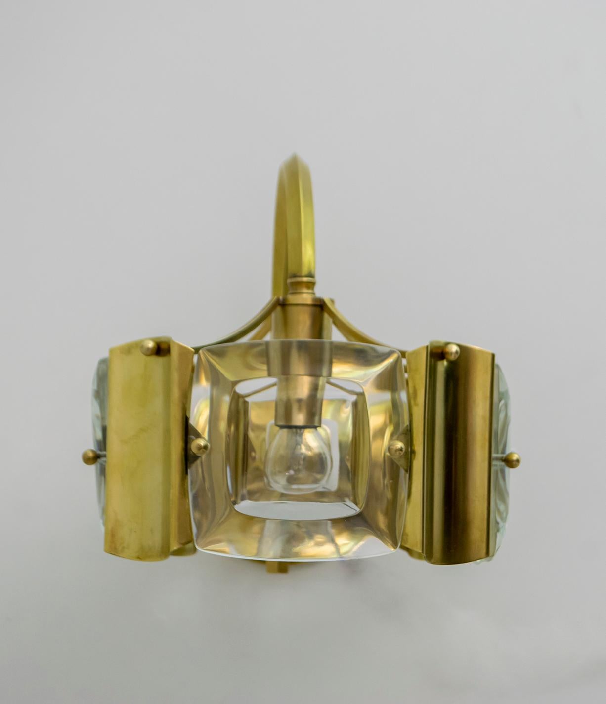 Sciolari Mid-Century Modern Italian Brass and Lenticular Glass Sconces, Pair 2