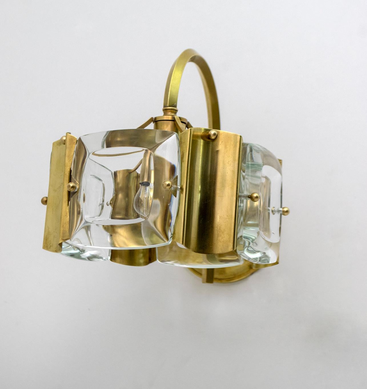 Sciolari Mid-Century Modern Italian Brass and Lenticular Glass Sconces, Pair 3