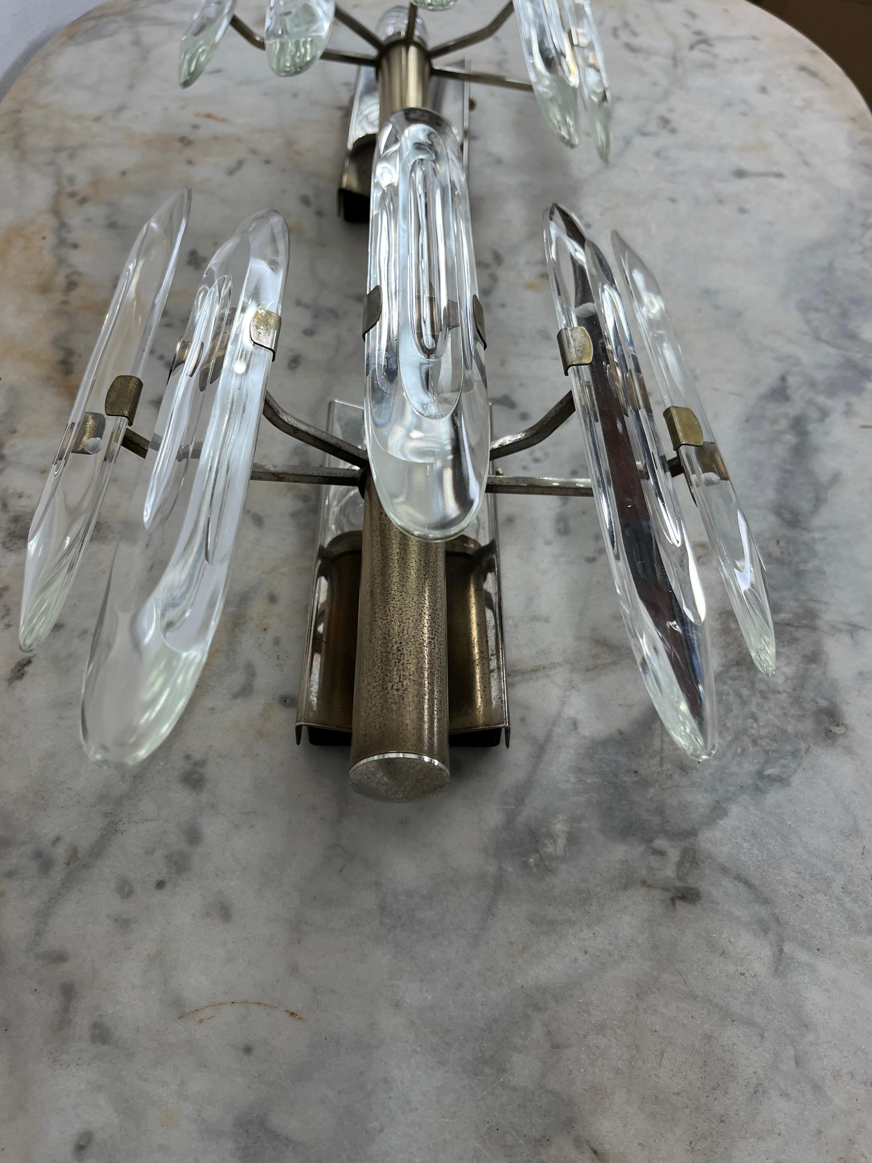 Metà XX secolo Sciolari, Set di 2 lampade da parete in vetro di Murano e ottone del metà del secolo scorso, anni '60 in vendita
