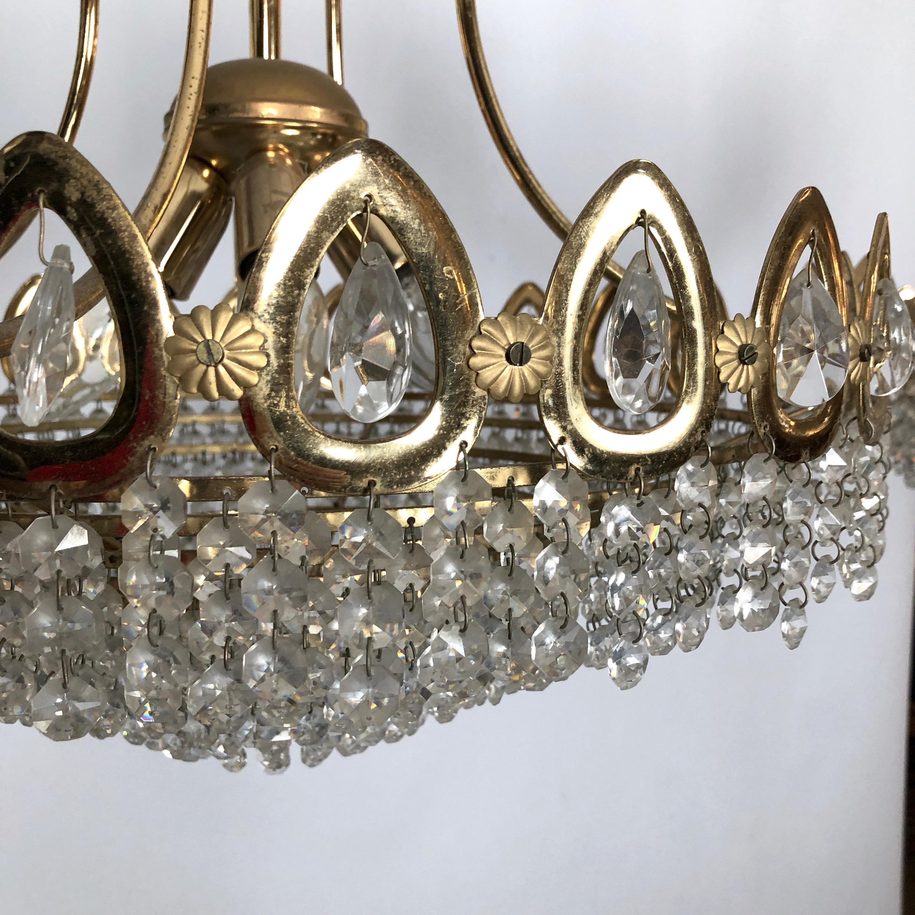Sciolari, Set of Two Gild and Crystal Chandeliers from 70s For Sale 3