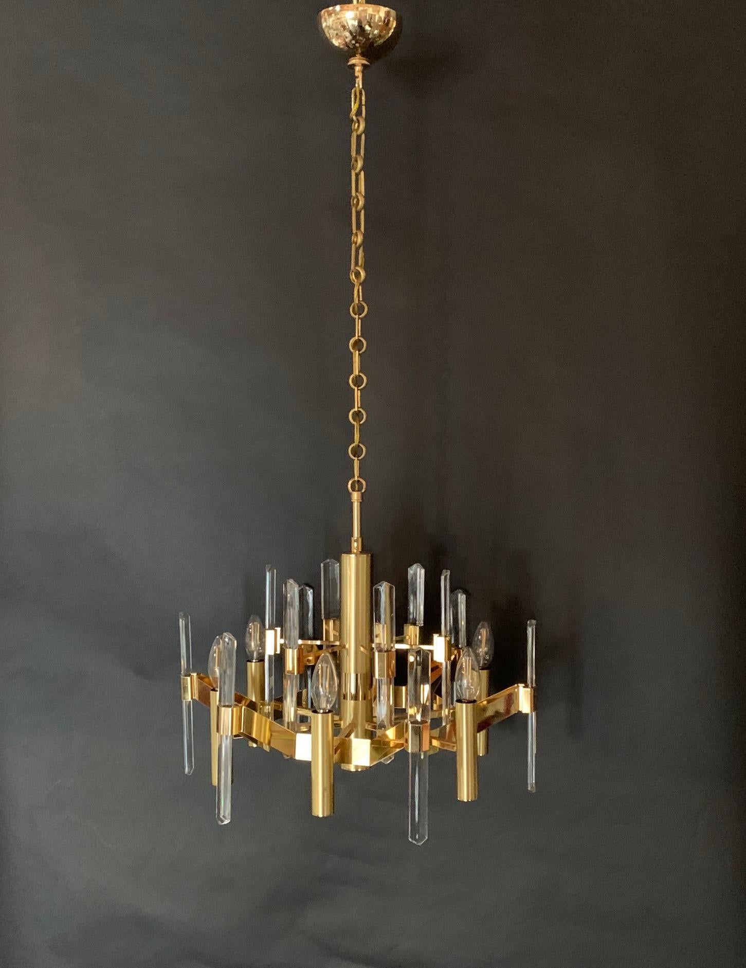 Modern Sciolari Six-Light Gold-Plated Brass and Crystal Glass Chandelier For Sale