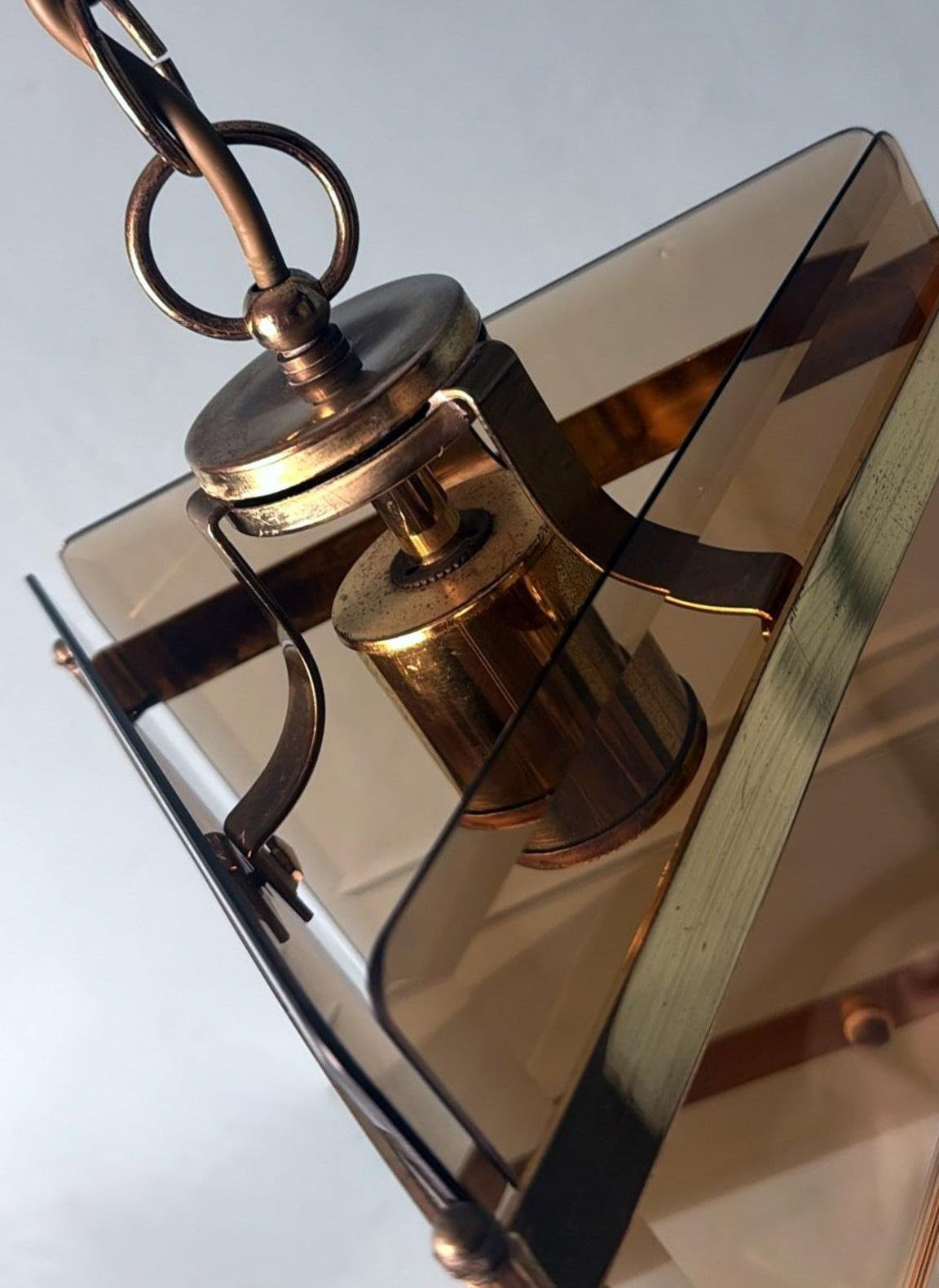 Sciolari Stile Italian modernist brass chandelier with smoked ground glass For Sale 6