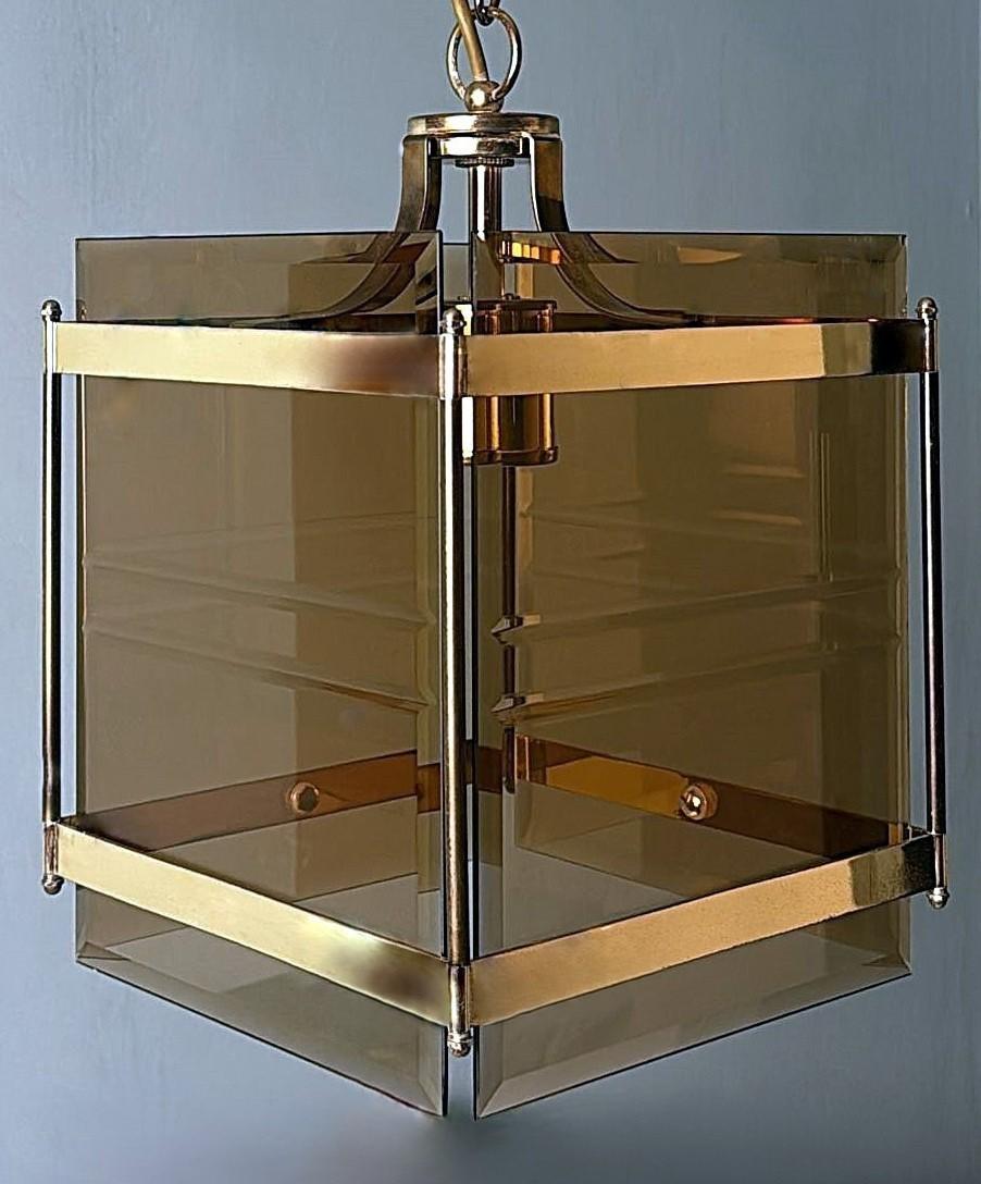 Sciolari Style Italian Modernist Brass Chandelier With Beveled Smoked Glass For Sale 6