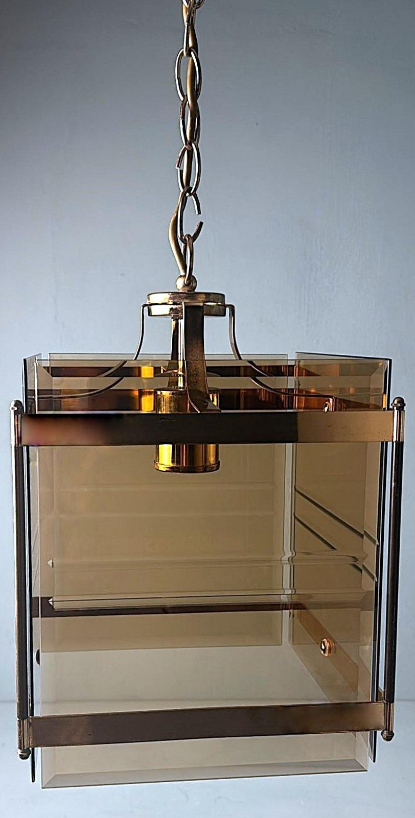 20th Century Sciolari Style Italian Modernist Brass Chandelier With Beveled Smoked Glass For Sale