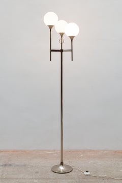 Sciolari Trumpet Three Opal Globes Floor-lamp, 1970s, Italy