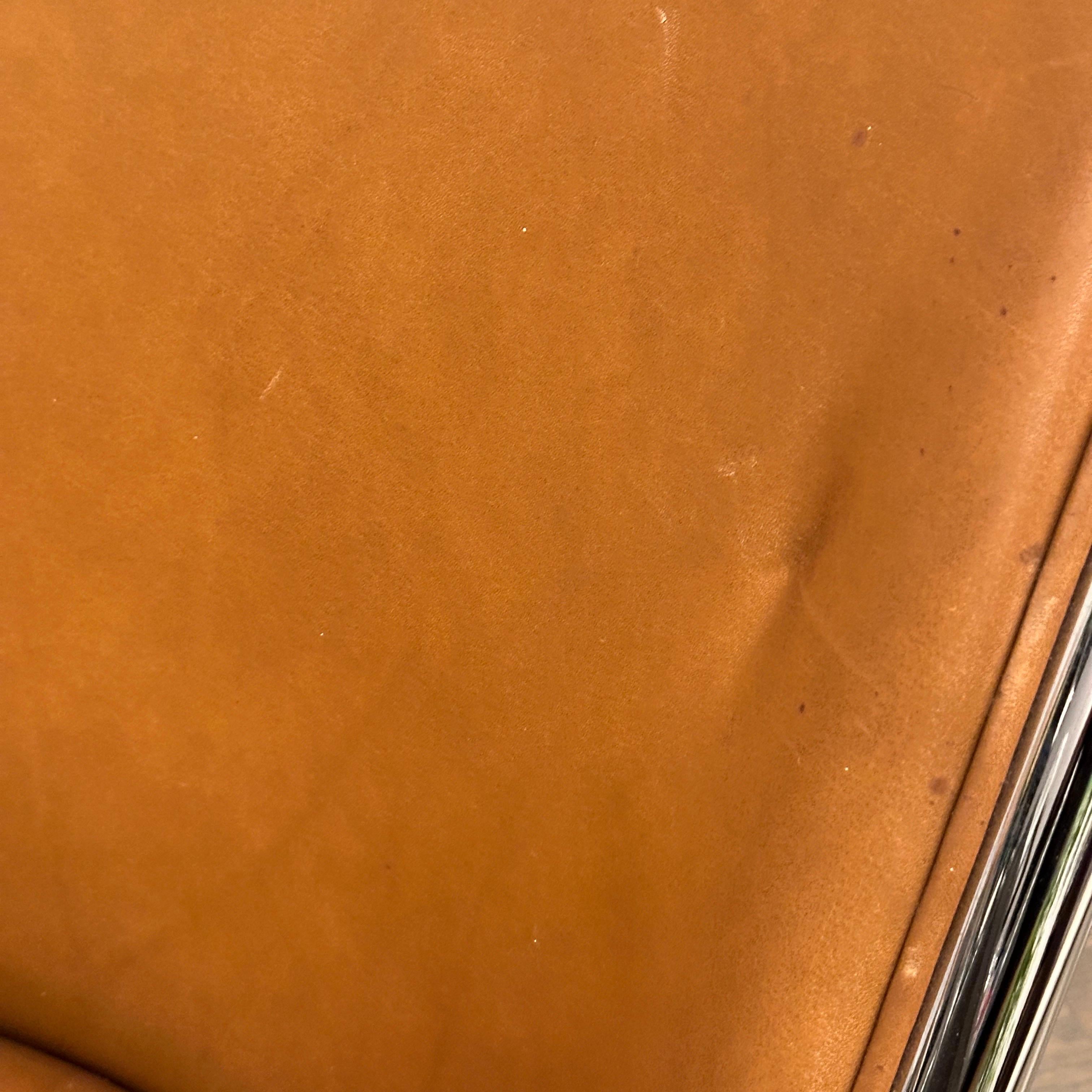 Silla de tijera de Ward Bennett en cuero marrón original Cuero en venta