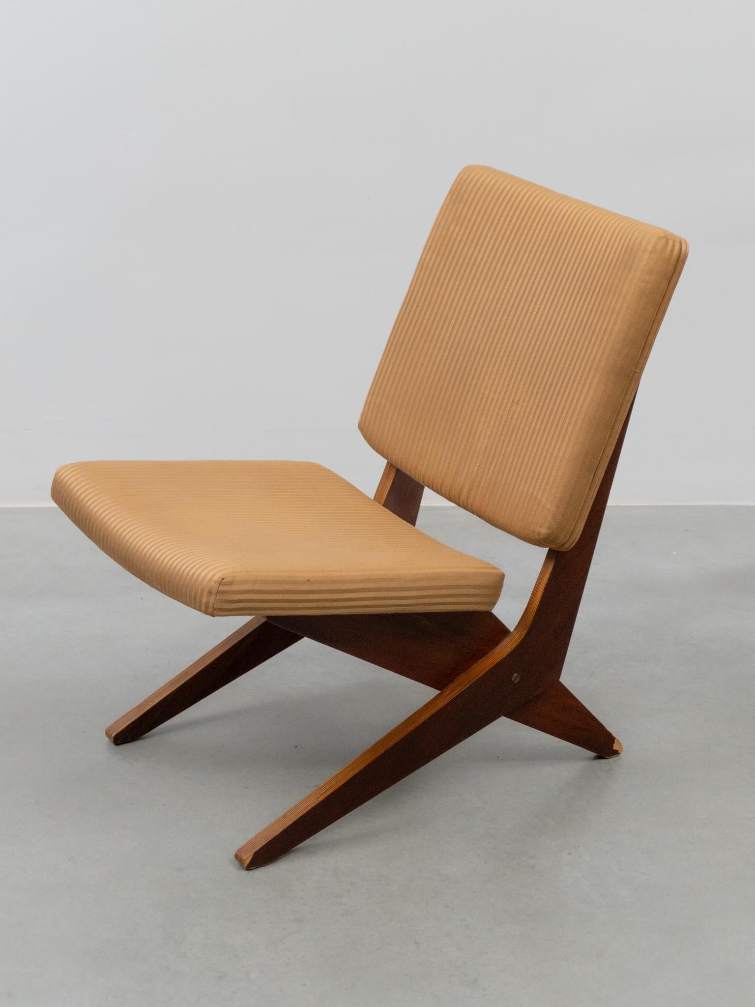 Silla de tijera diseñada por Pastoe, años 50, por Jan van Grunsven mediados del siglo XX en venta