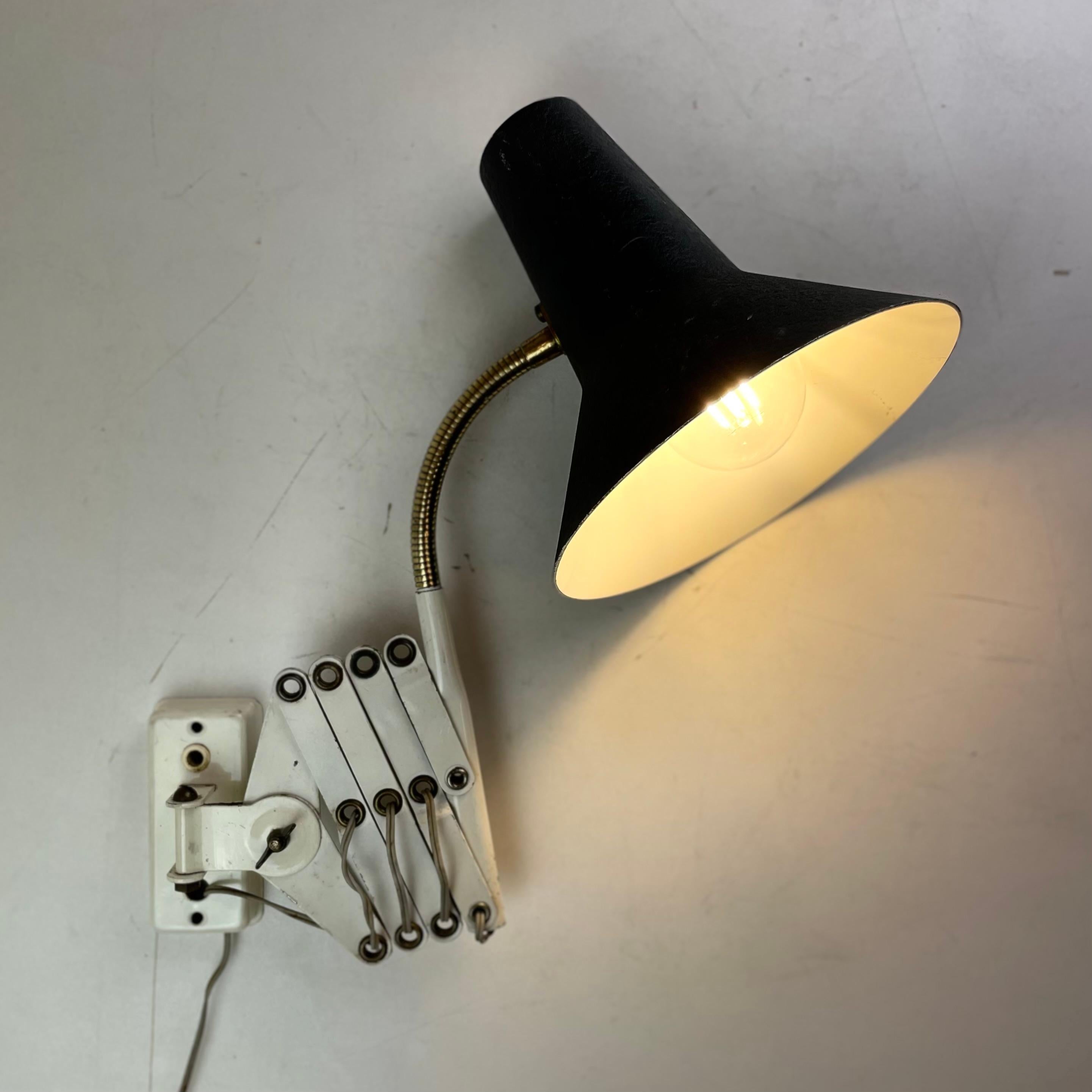 Lámpara de pared de tijera att. a Hala Zeist, años 60 mediados del siglo XX en venta