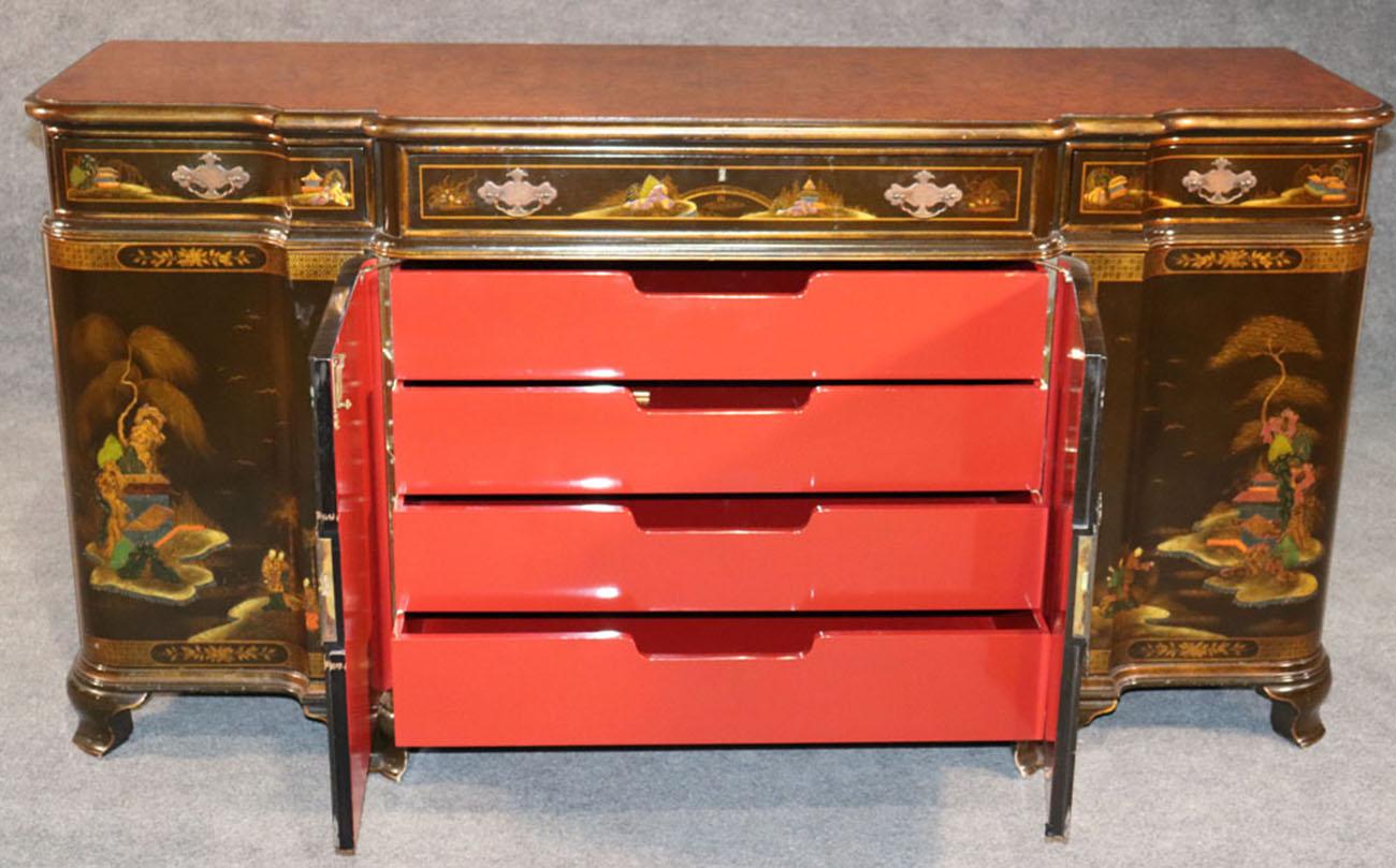 Schmieg and Kotzian Chinoiserie Paint Decorated Georgian Sideboard Buffet C1950 In Good Condition In Swedesboro, NJ