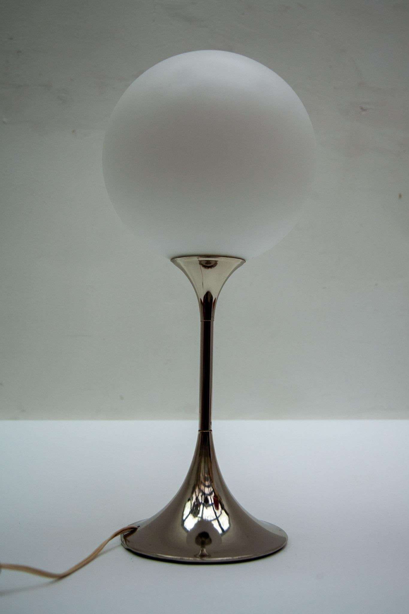 Mid-20th Century Scolari White Opal Globe Table Lamp For Sale