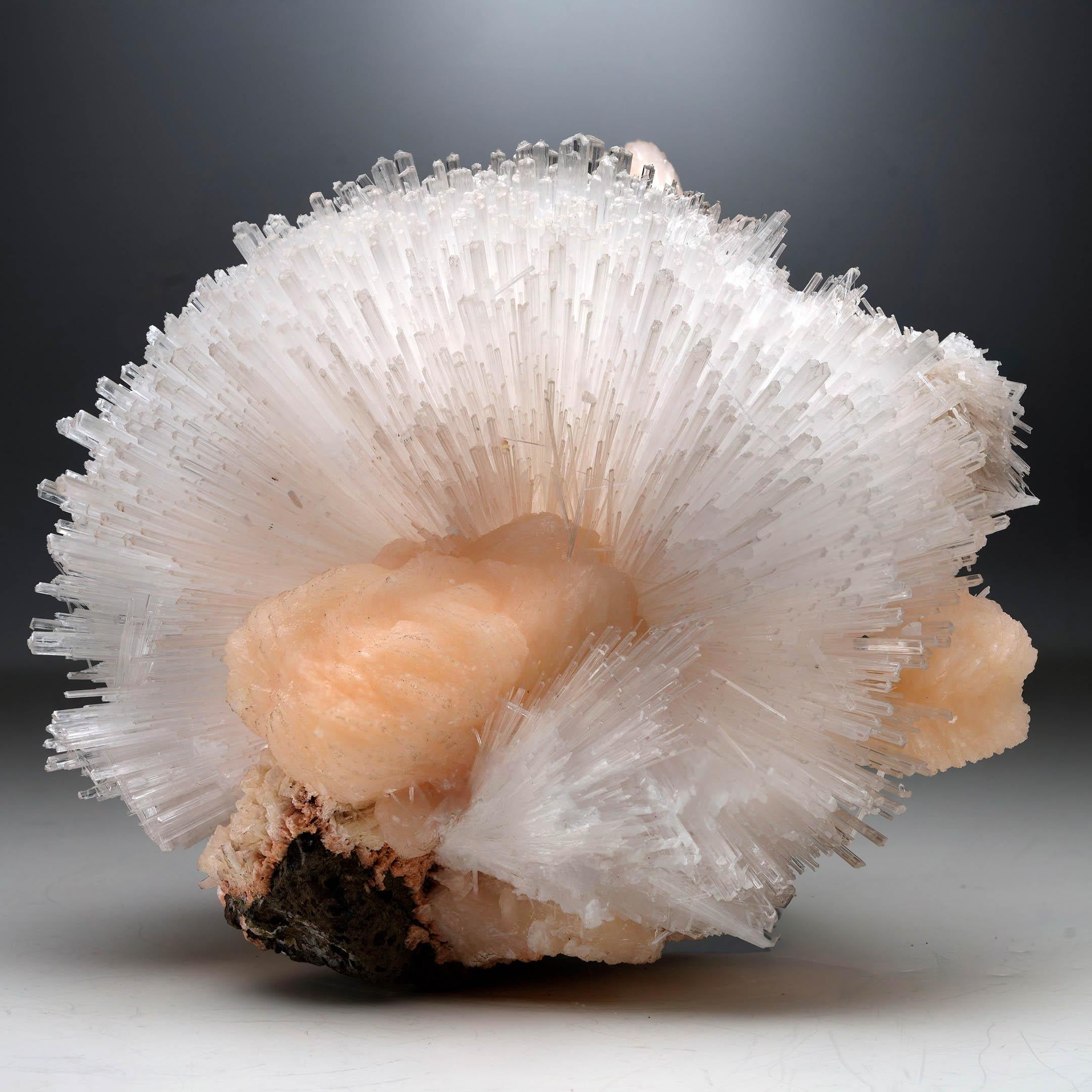 Scolecite und Stilbite (Kristall) im Angebot