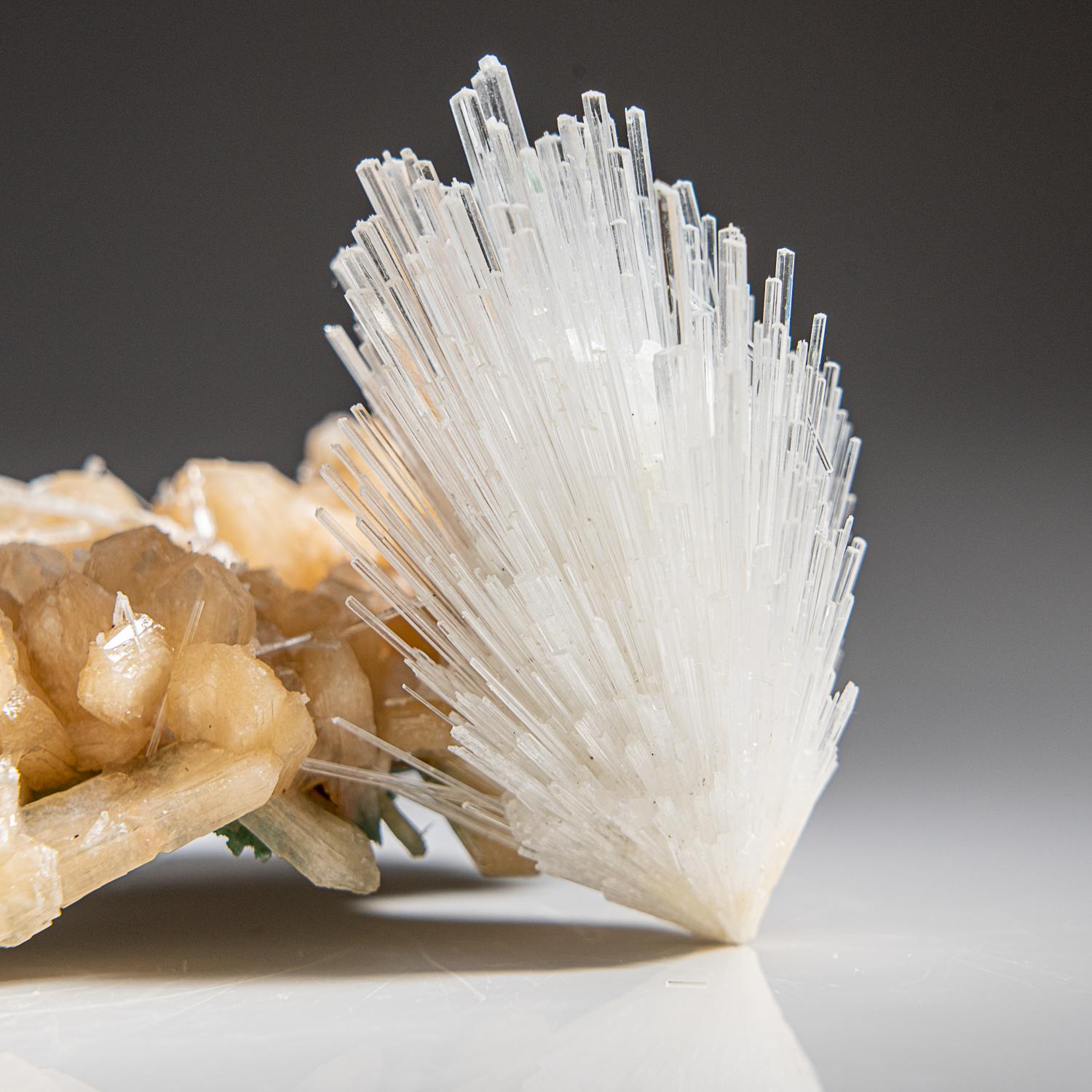 Scolecite on Stilbite from Nasik District, Maharashtra, India '164.4 Grams' In Distressed Condition For Sale In New York, NY