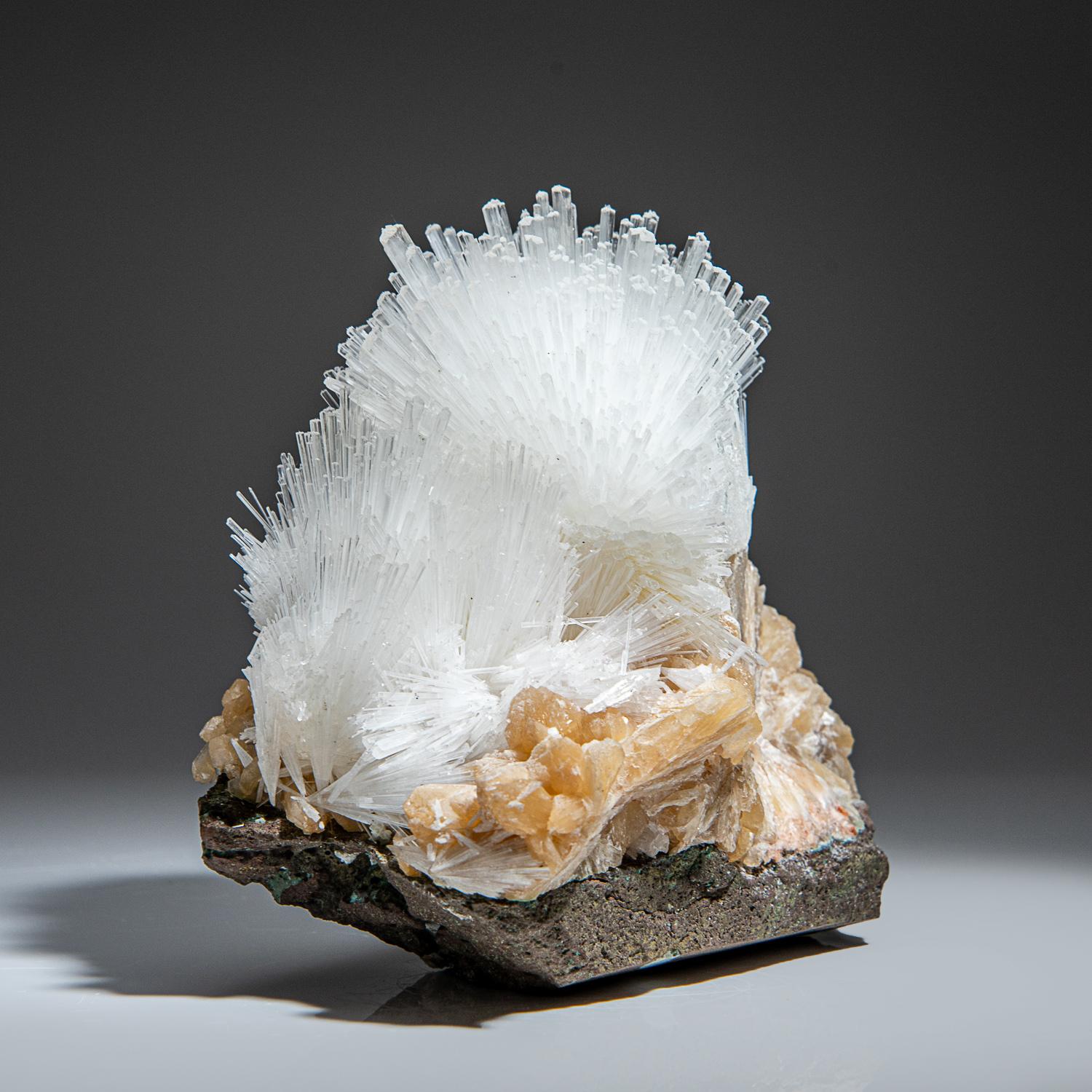 Scolecite on Stilbite From Nasik District, Maharashtra, India In New Condition For Sale In New York, NY